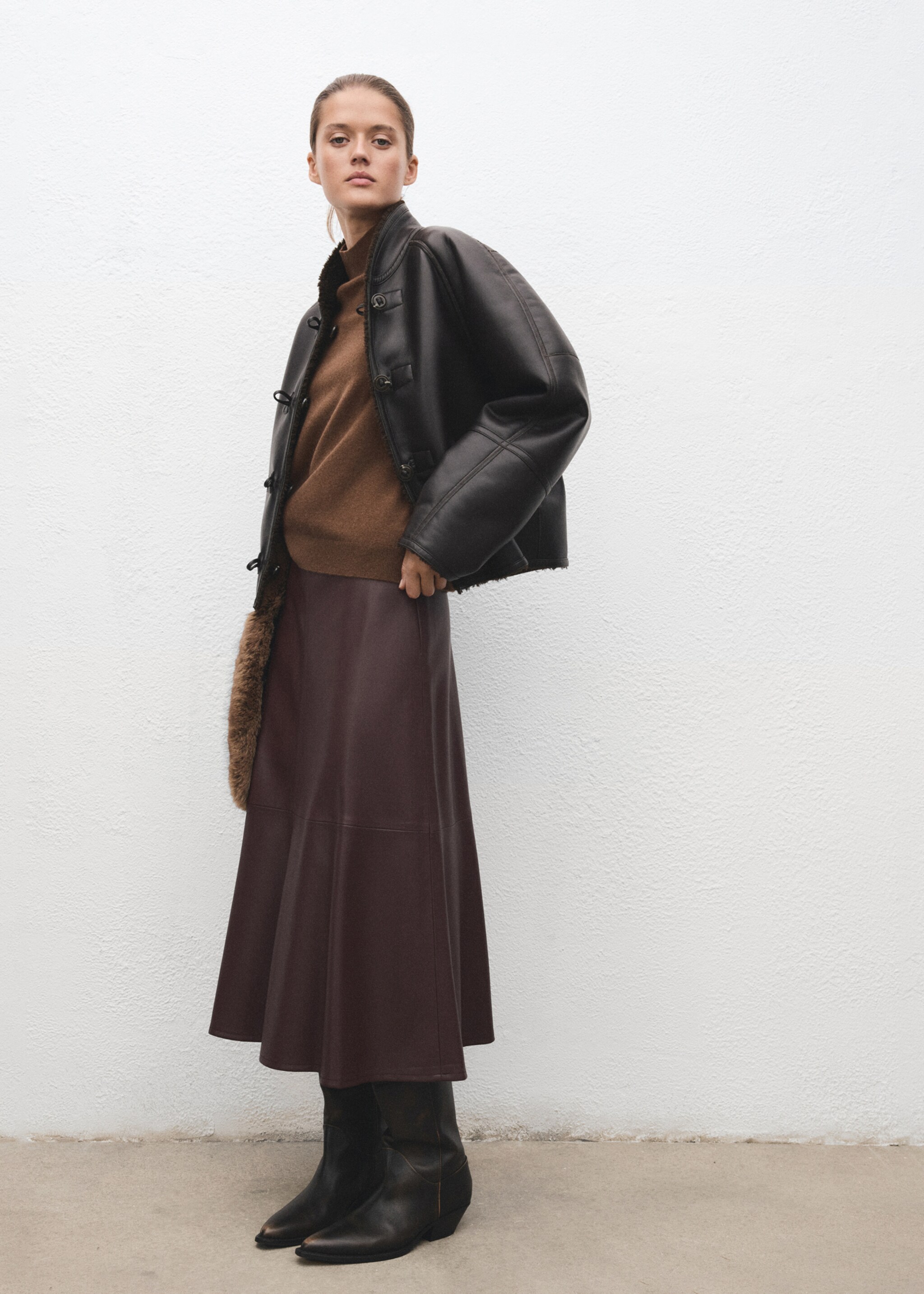 100% cashmere sweater with perkins neck - General plane, Tobacco Brown. Ref: 17039606-00.