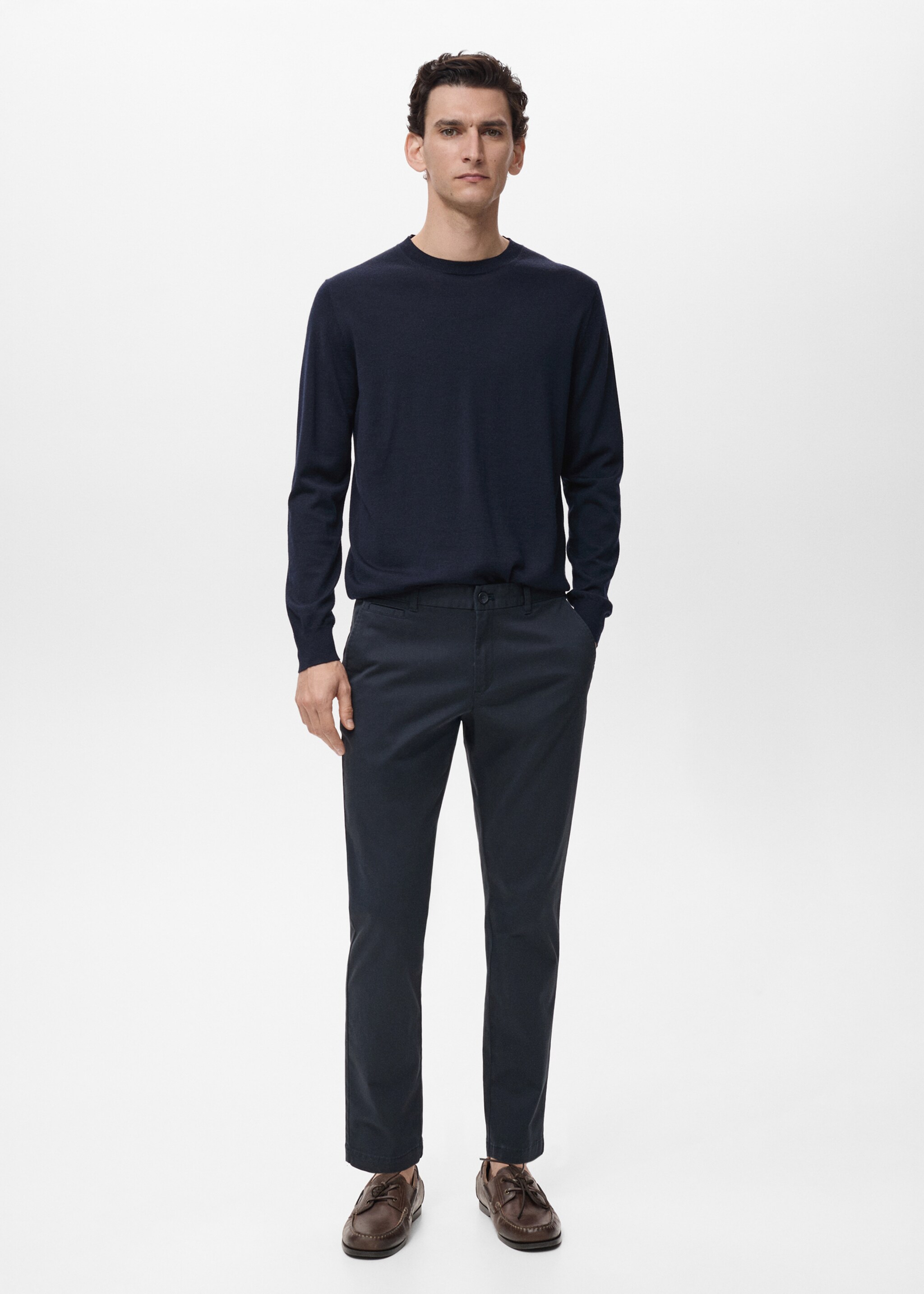 Pantalón Prato chino cropped tappered - Plano general