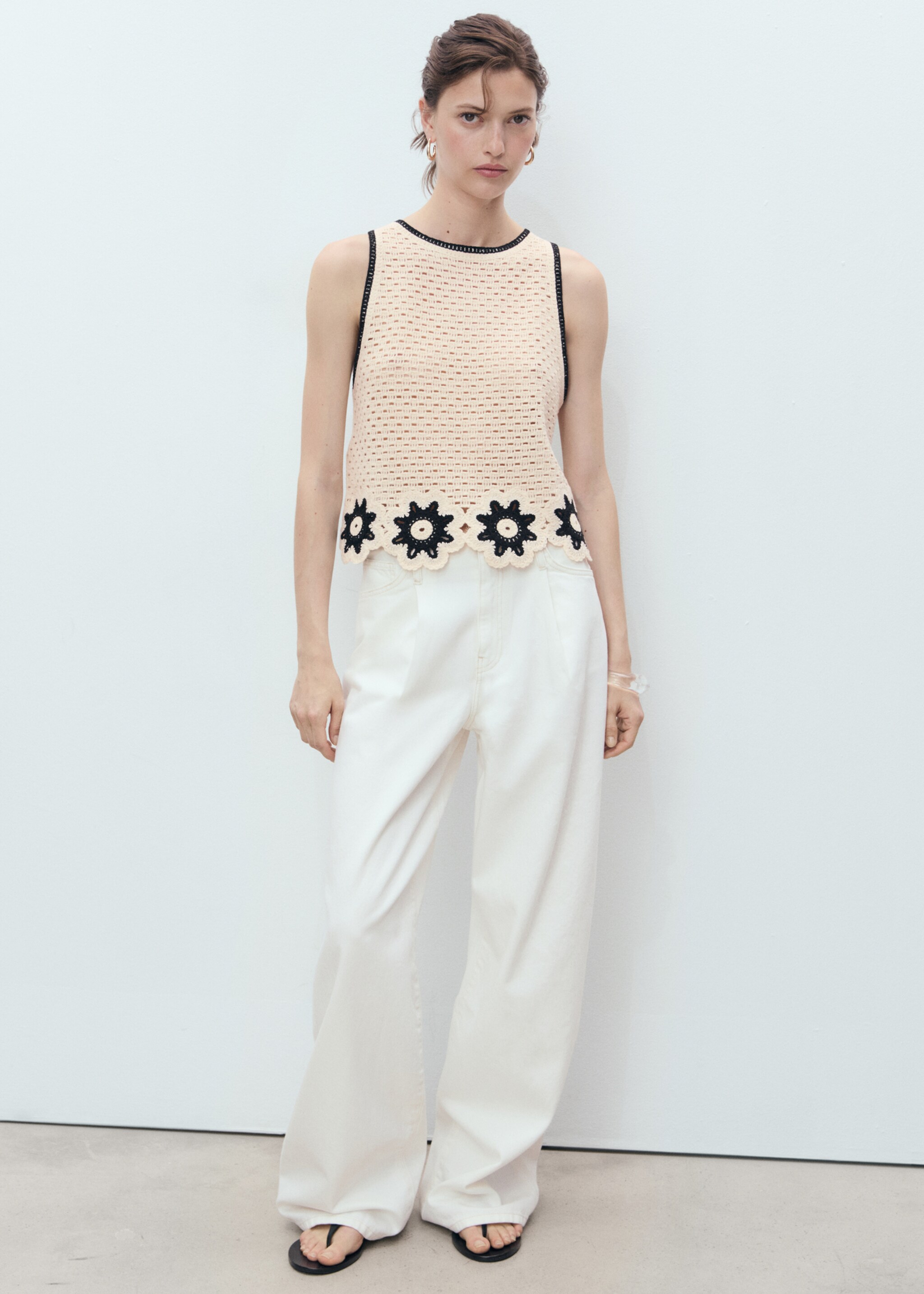 Top en crochet finitions à fleurs - Plan général
