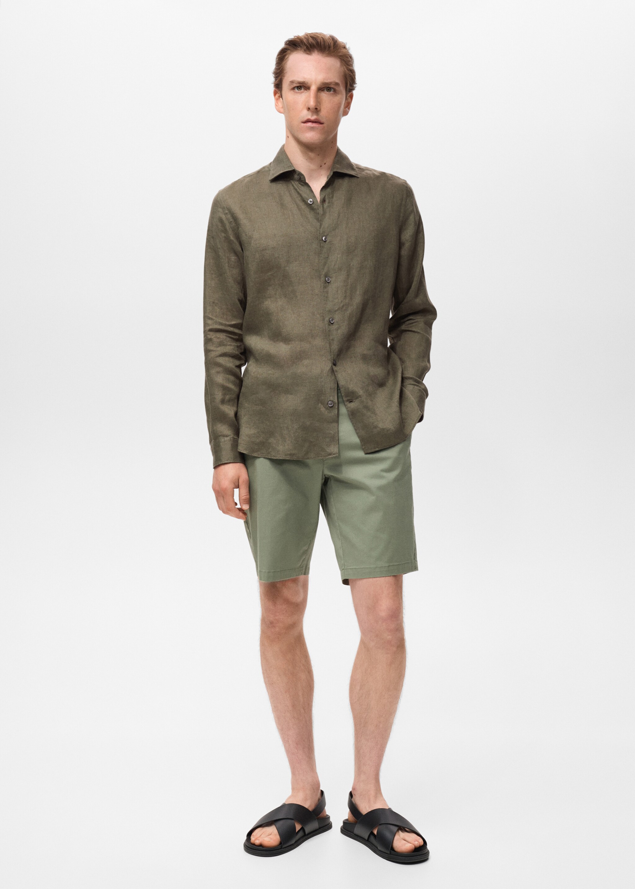 Camisa slim fit 100% lino - Plano general