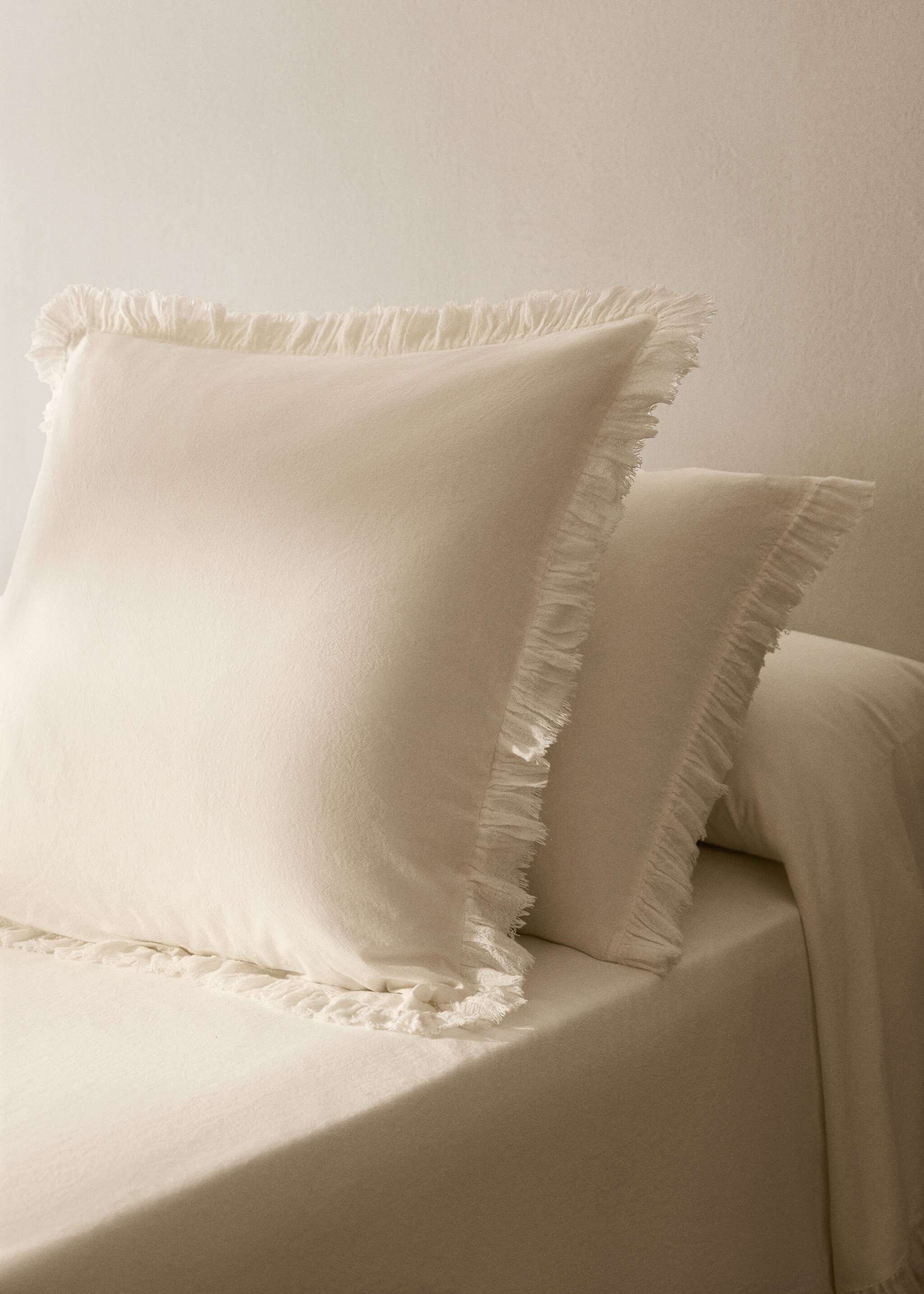 Two pillowcases cotton percale gauze frill 50x75 cm - General plane