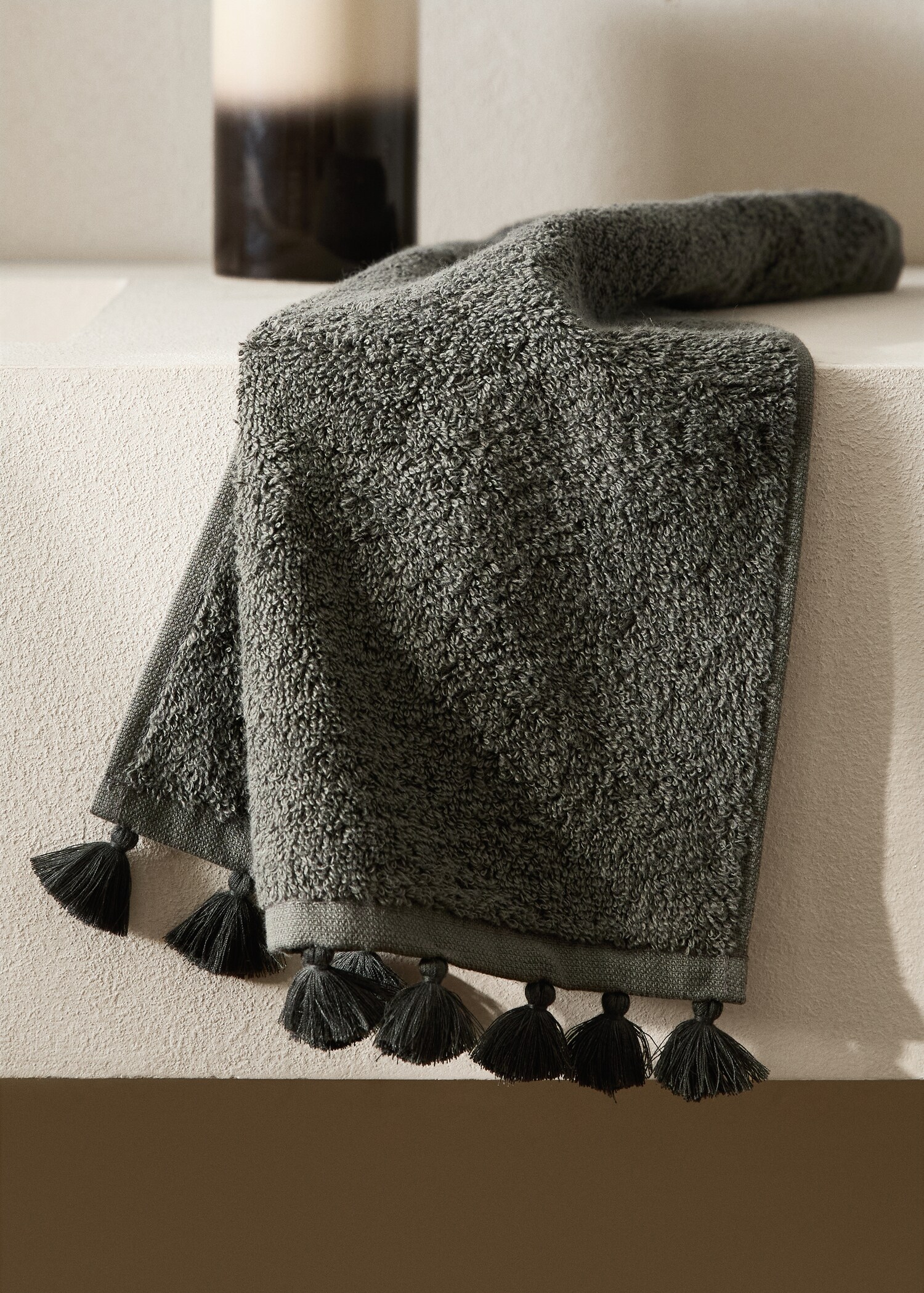 Pom-pom guest towel - General plane