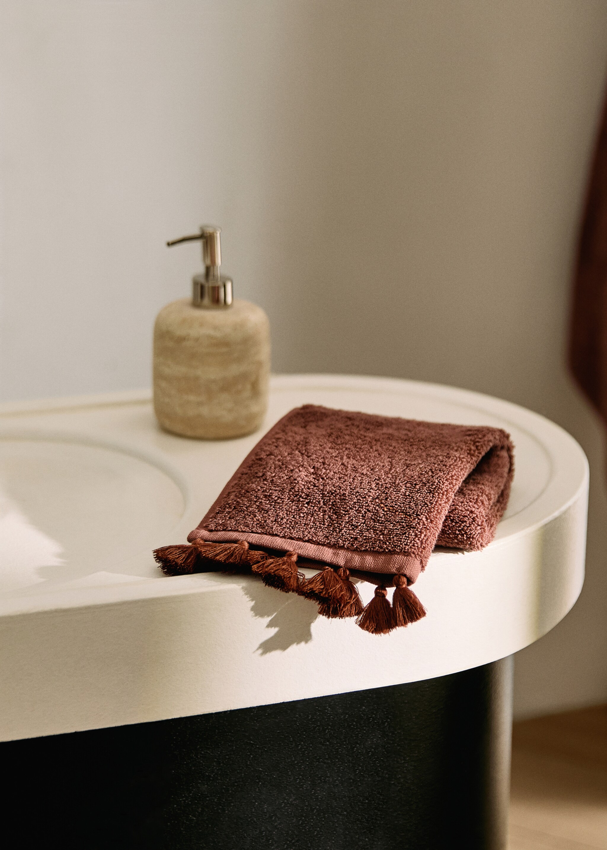 Pom-pom guest towel - General plane