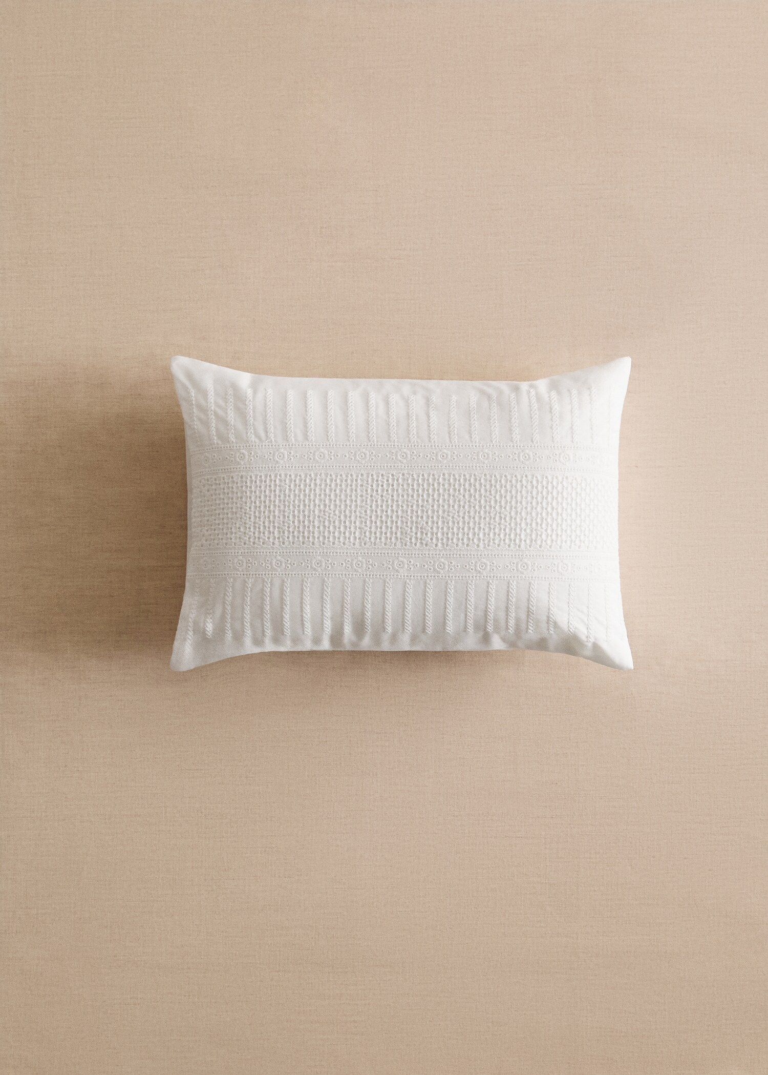 Housse de coussin enfant en coton avec broderies 20x30 cm - Plan général