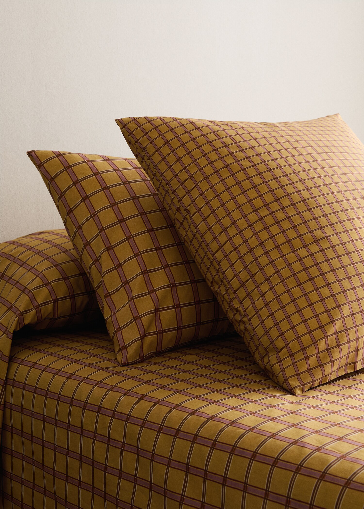 Percale cotton pillowcase with check print 60x60 cm - General plane