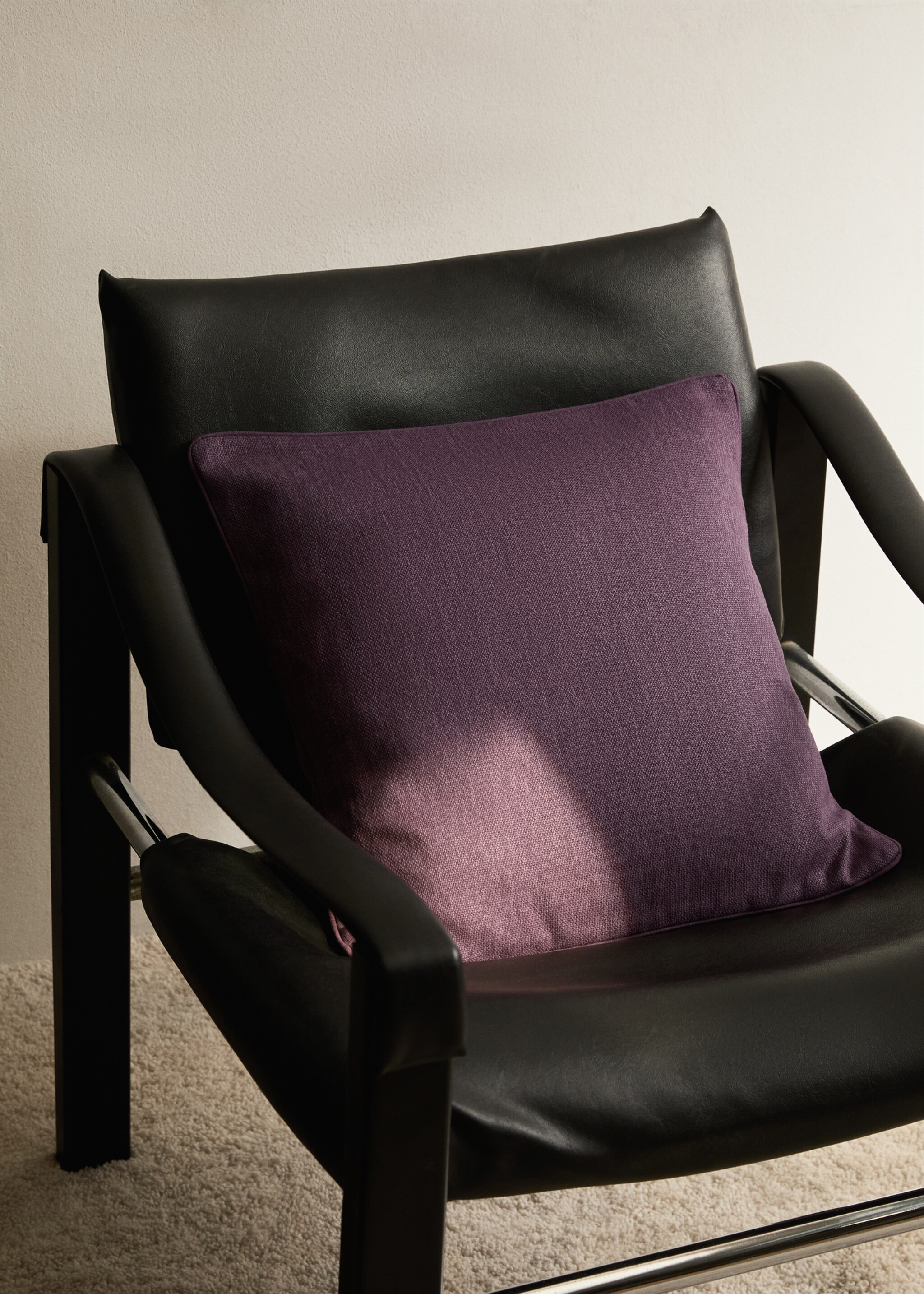 Piping cushion cover 45x45cm - General plane, Dark Red. Ref: 17043310-00.