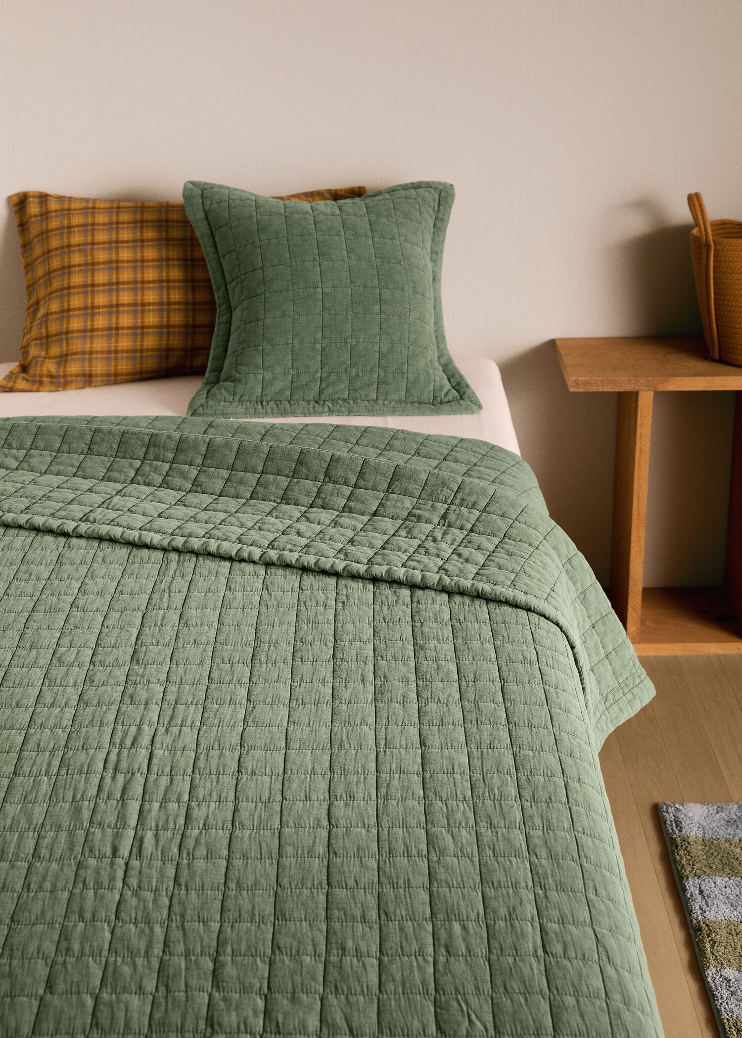 Washed cotton check bedspread for cot - General plane