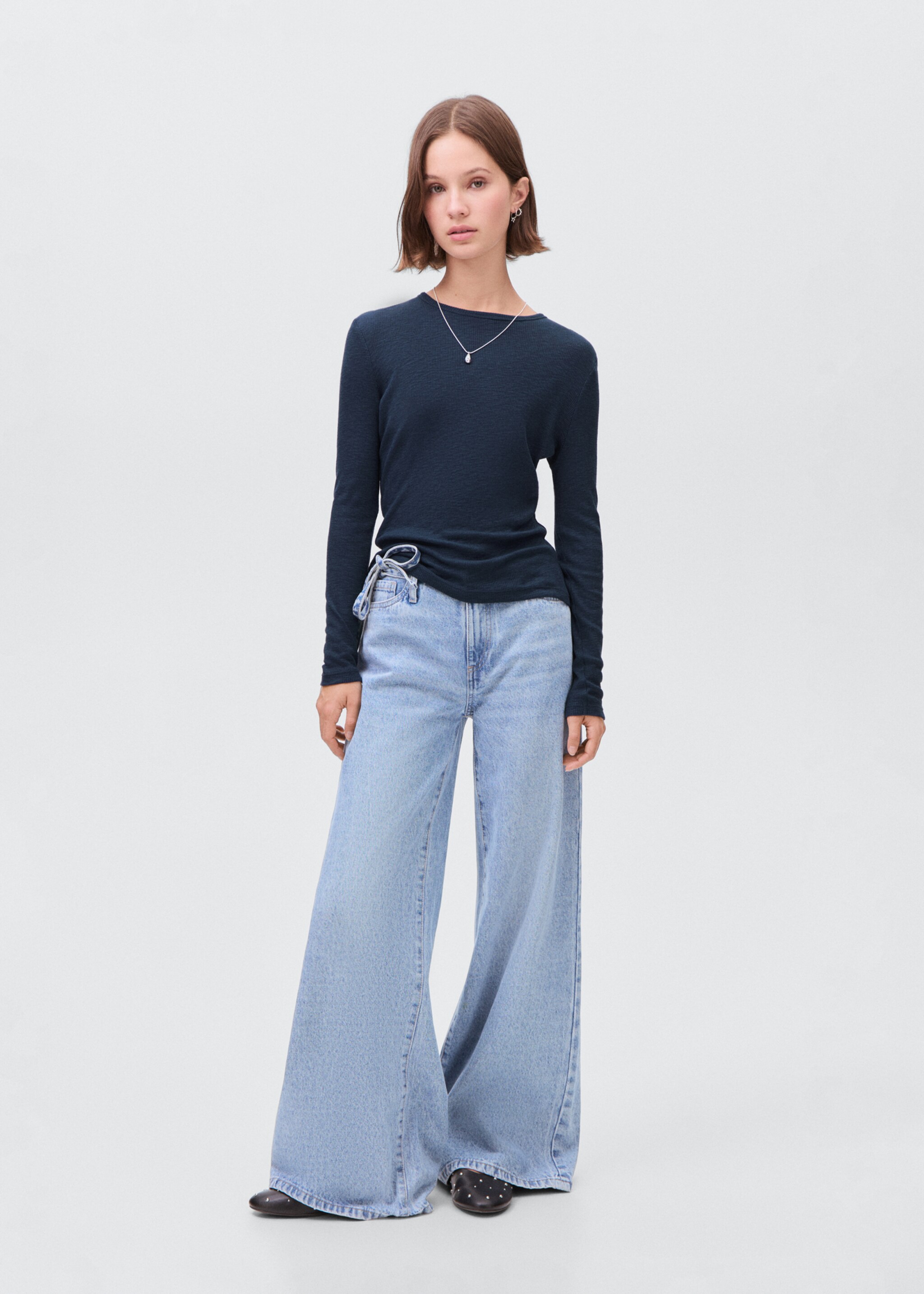 Long-sleeved knitted t-shirt - General plane