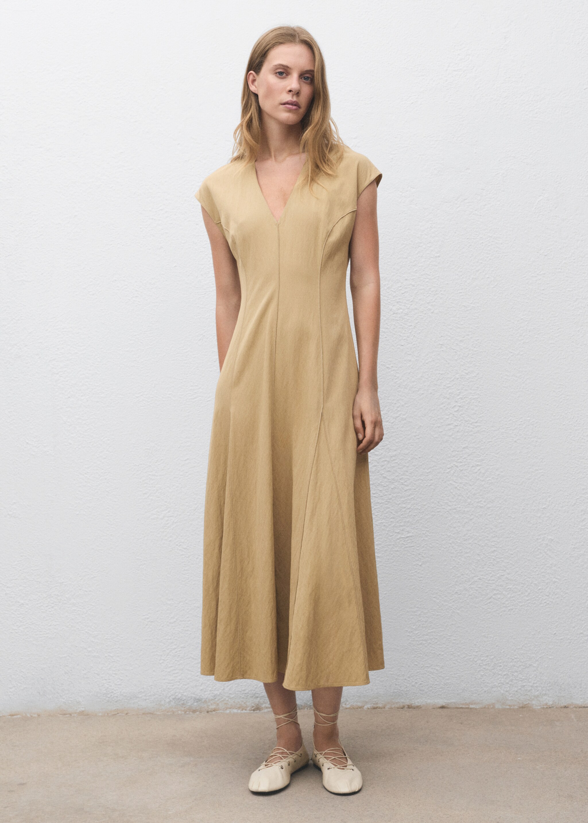 Midi-dress with stitching - General plane, Light/Pastel Grey. Ref: 17044083-00.