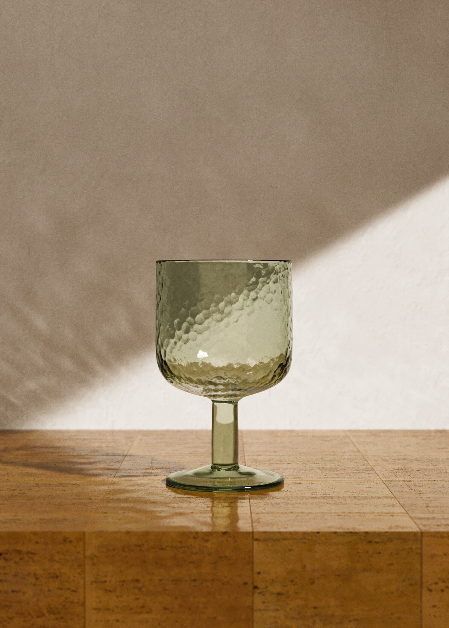 Hammered glass cup - Plan ogólny