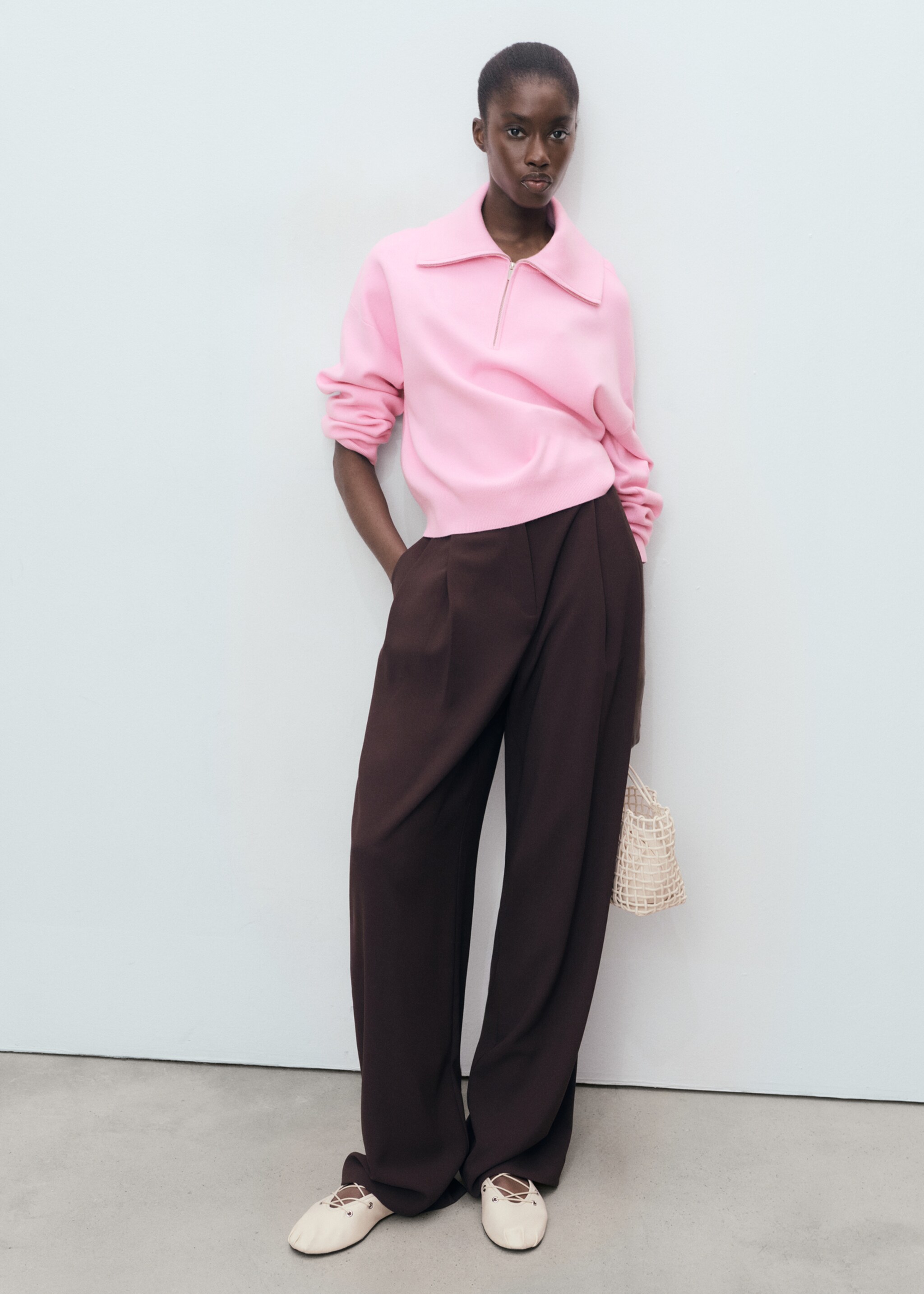 Knitted sweater with zip collar - General plane, Pastel Pink. Ref: 17044783-00.