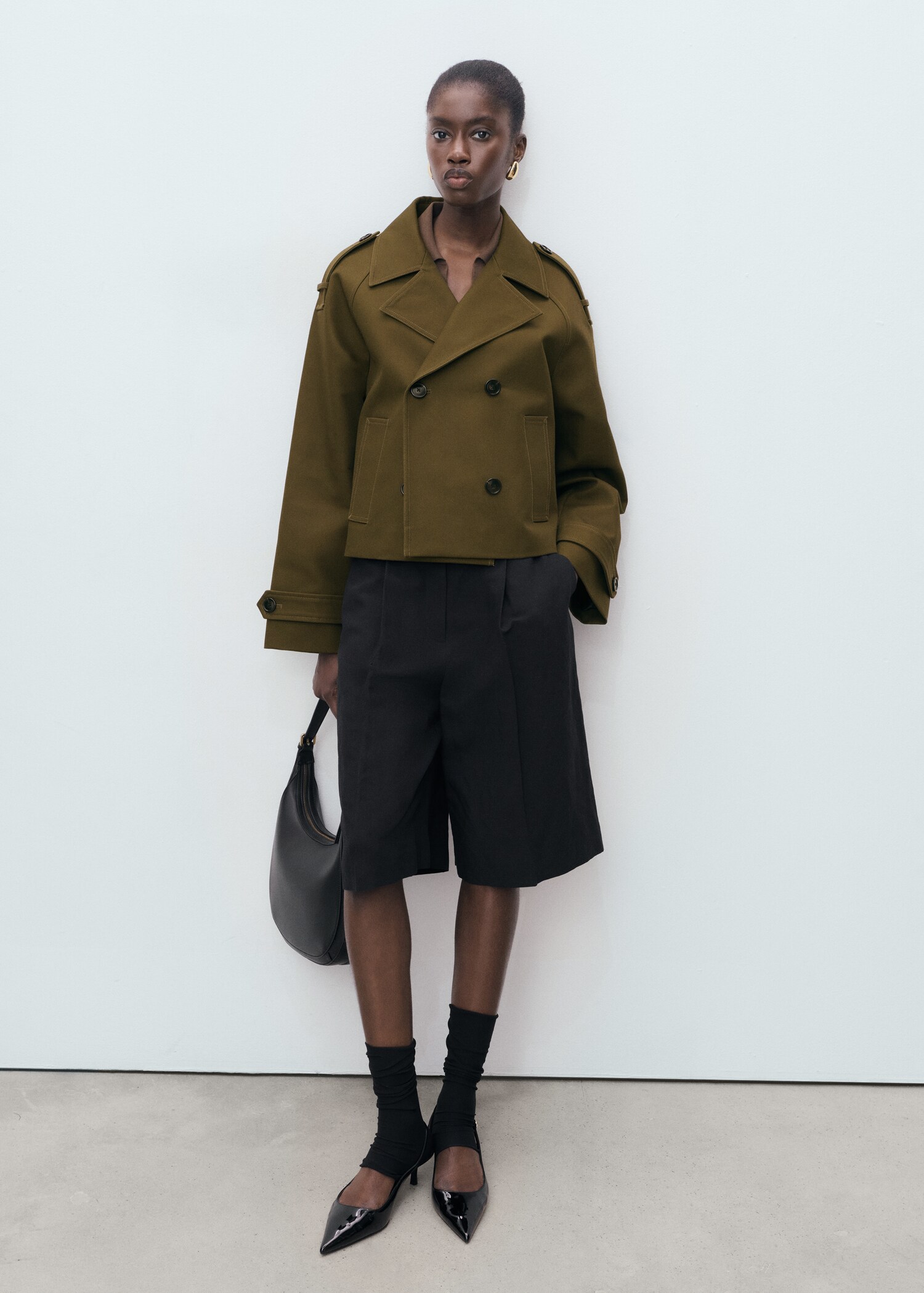 Oversized short double-breasted trench coat - General plane