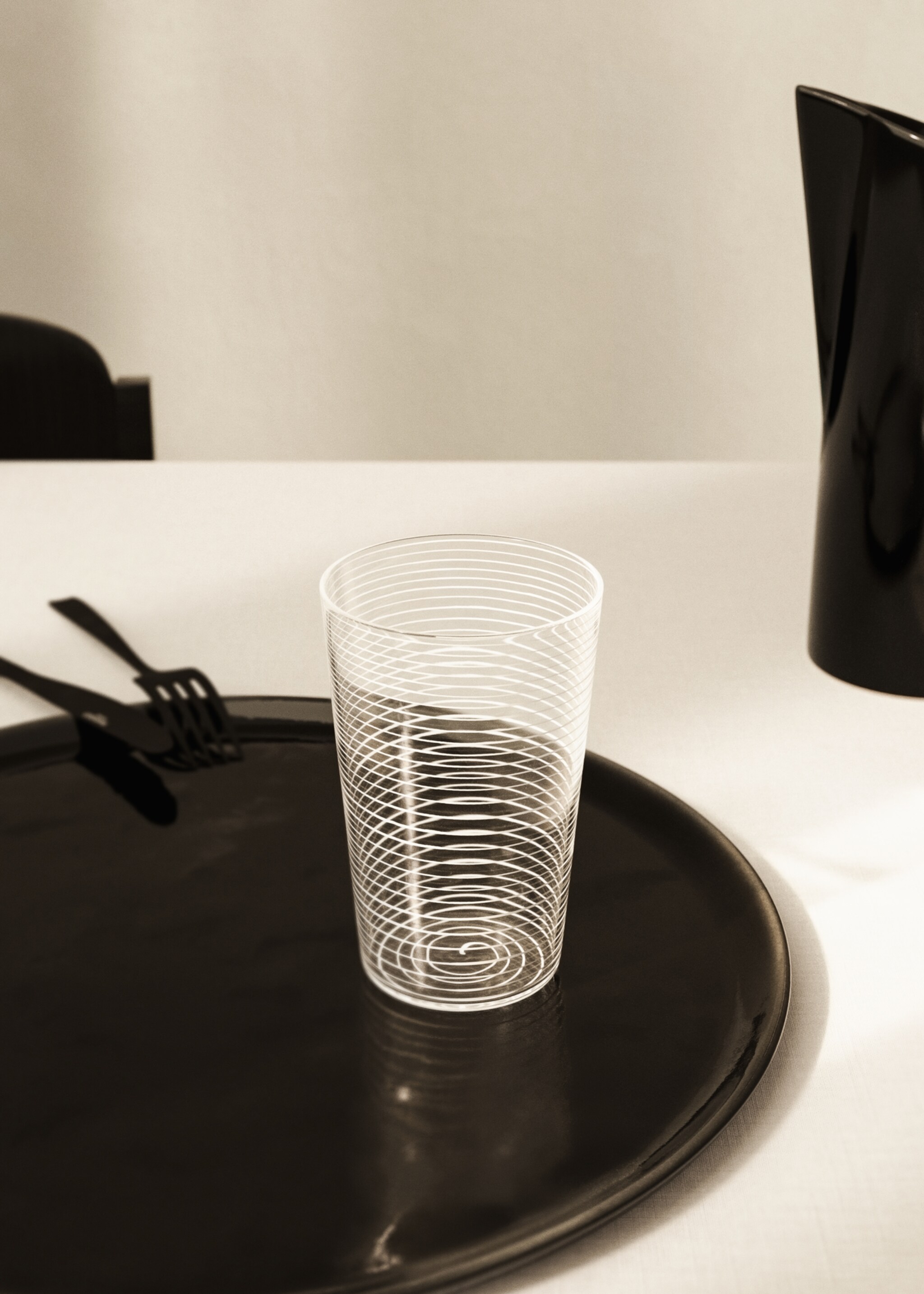 Lines borosilicate tumbler - General plane, White. Ref: 17045164-00.