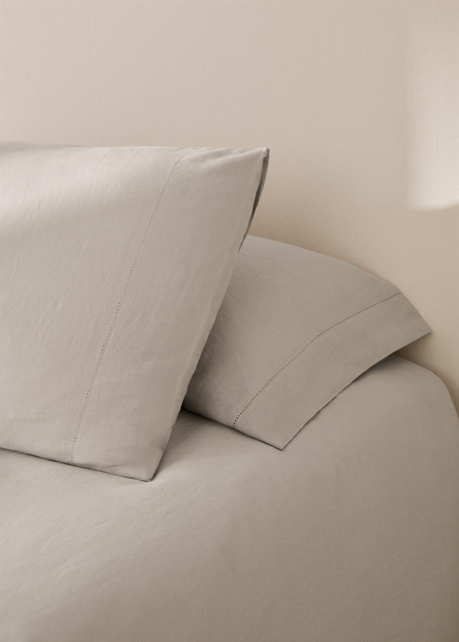Washed linen pillowcase with hemstitch 45x110 cm - General plane