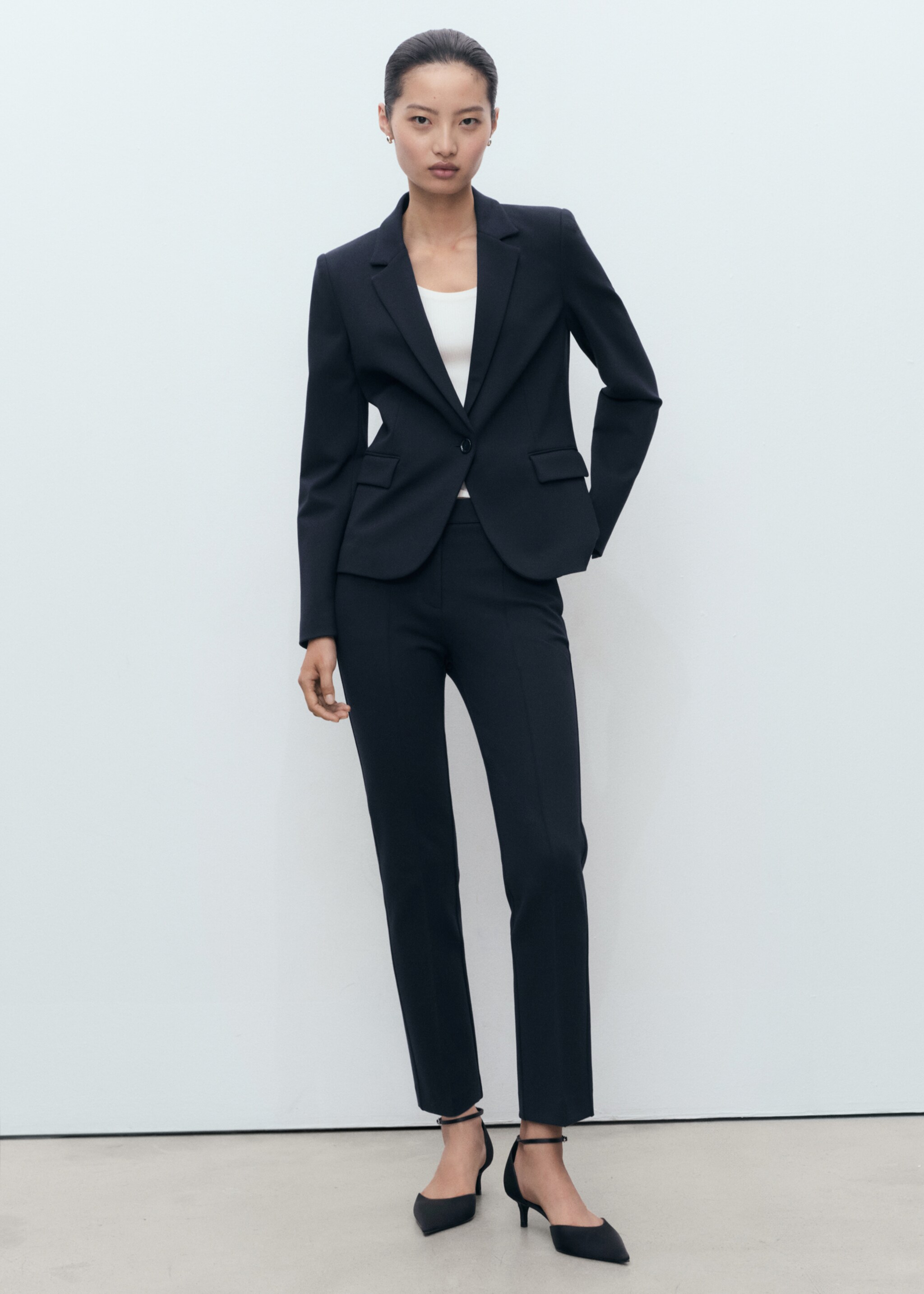 Straight mid-rise trousers - General plane, Dark Navy. Ref: 17045807-00.