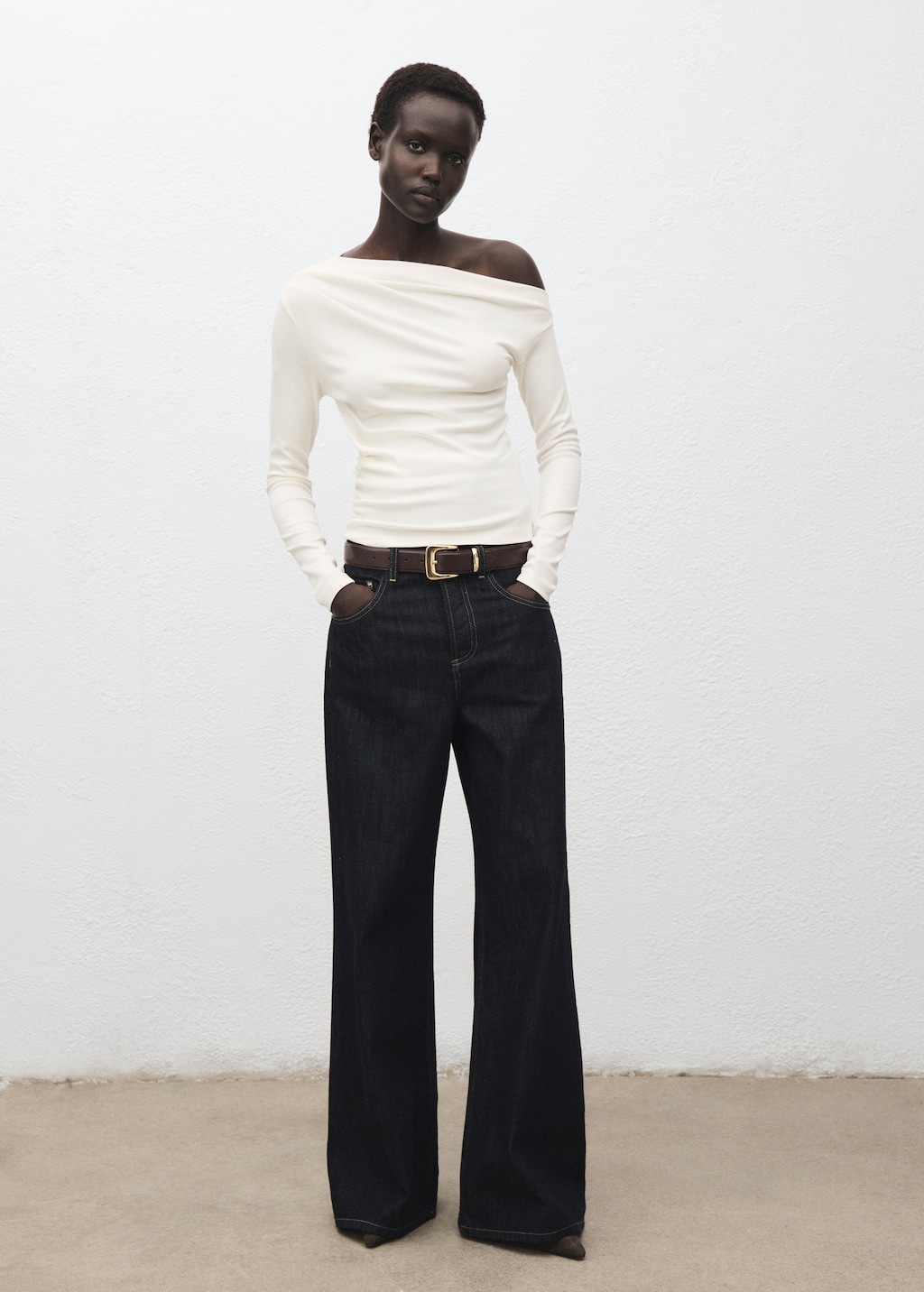 Long-sleeved t-shirt with asymmetrical neckline - image 2