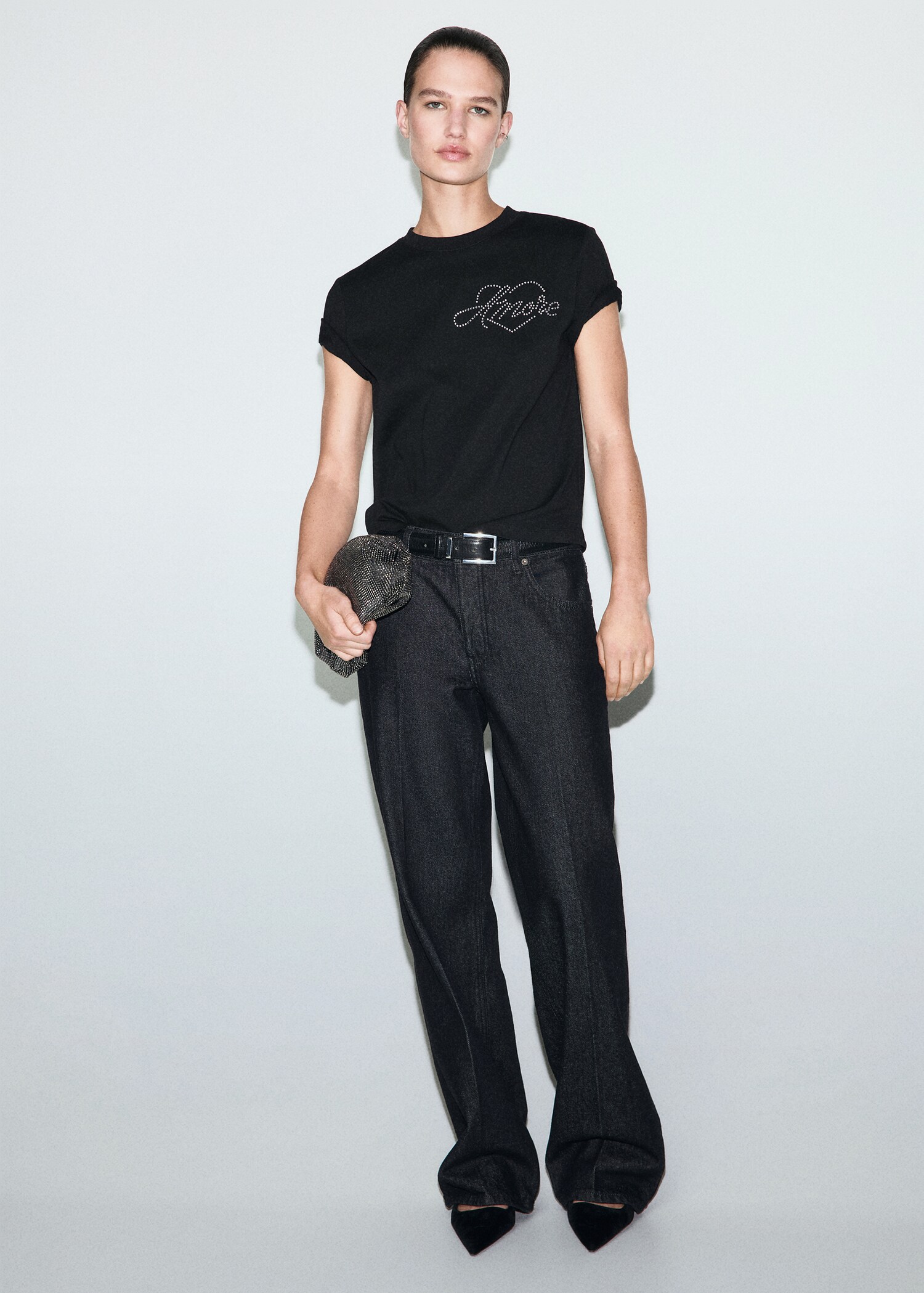 تي شيرت مكتوب به رسالة بحجر الراين - رؤية عامة