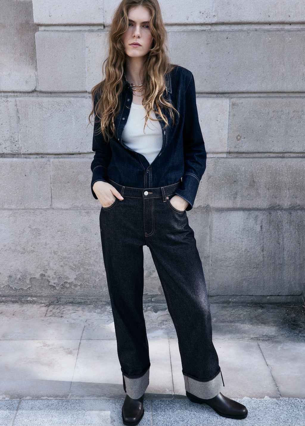 Turned-up straight jeans