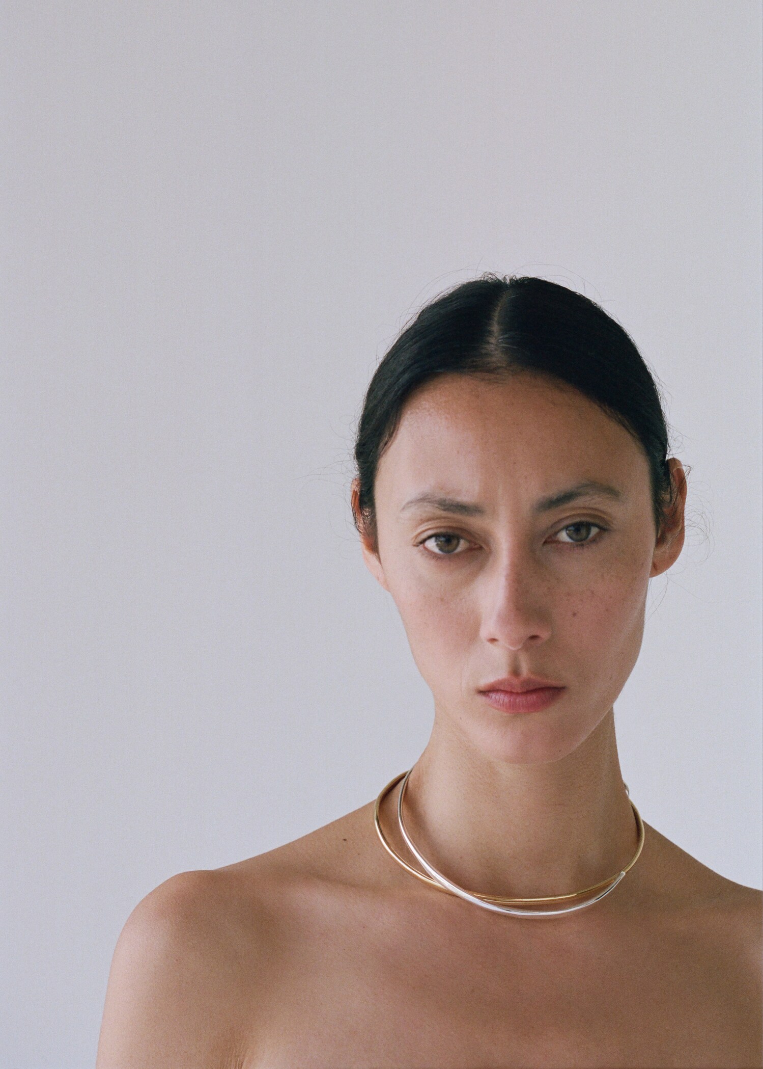 Pevný náhrdelník choker - Celkový náhled