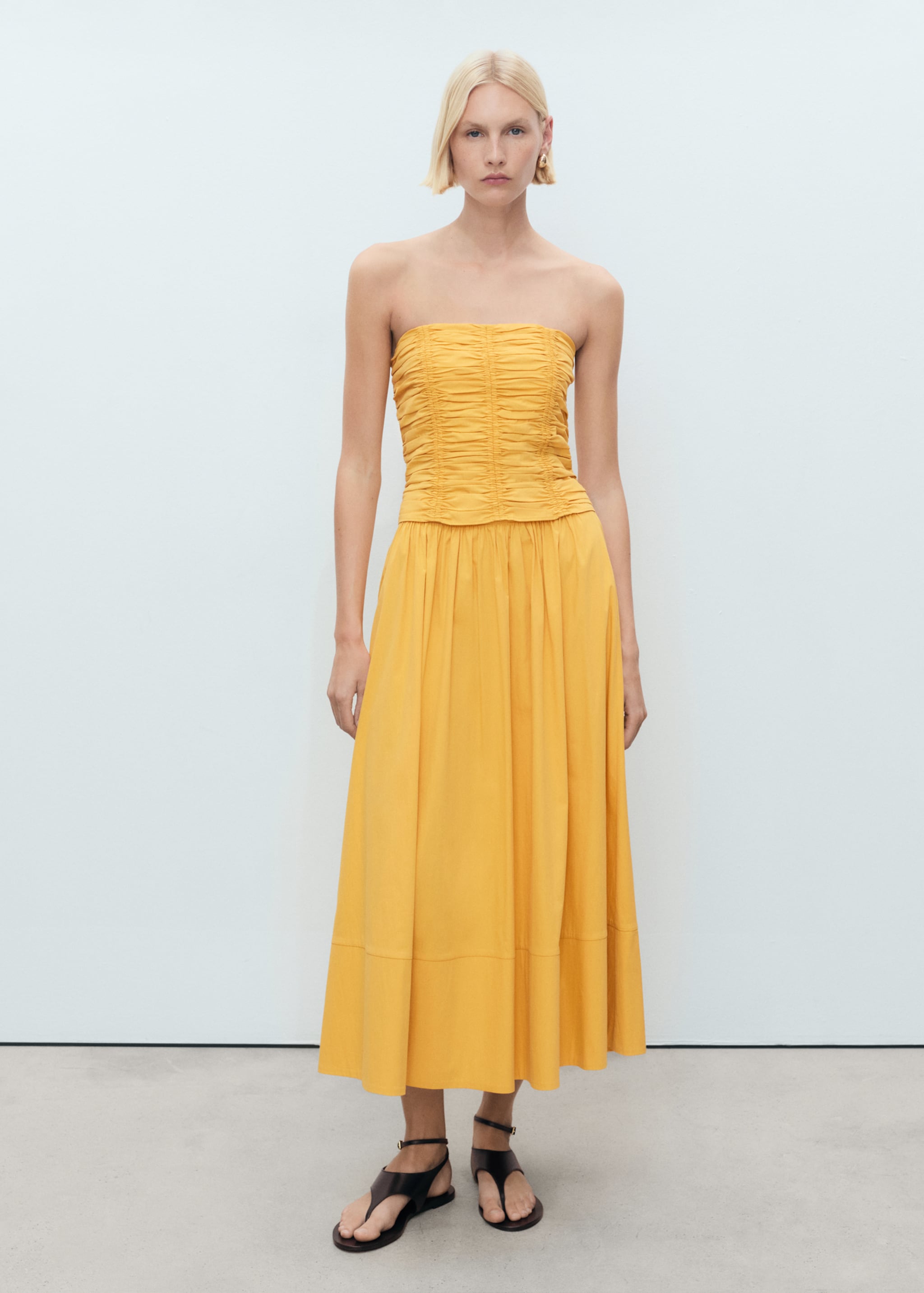 Long gathered skirt - General plane