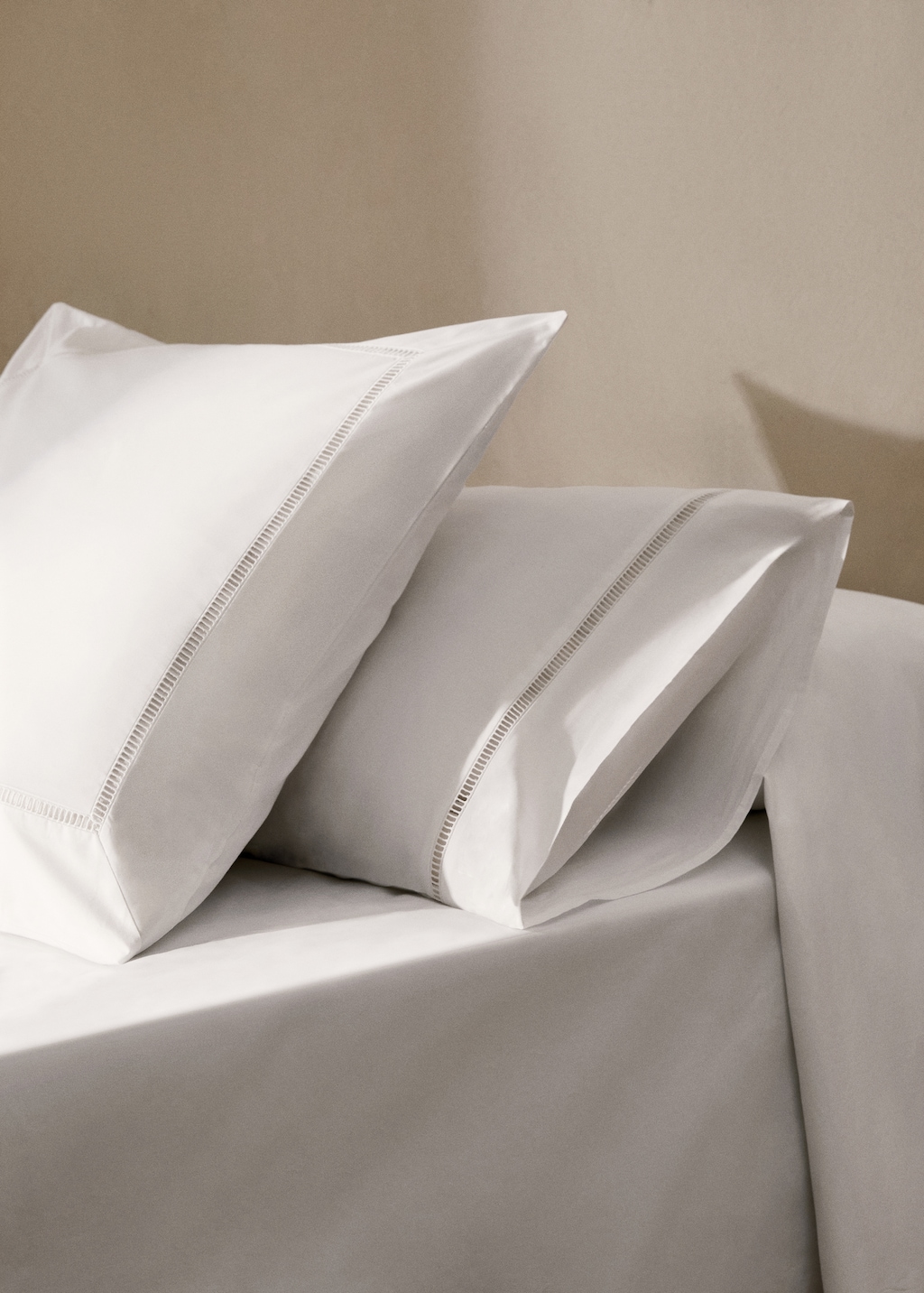 Cotton percale pillowcase with hemstitch 45x110 cm