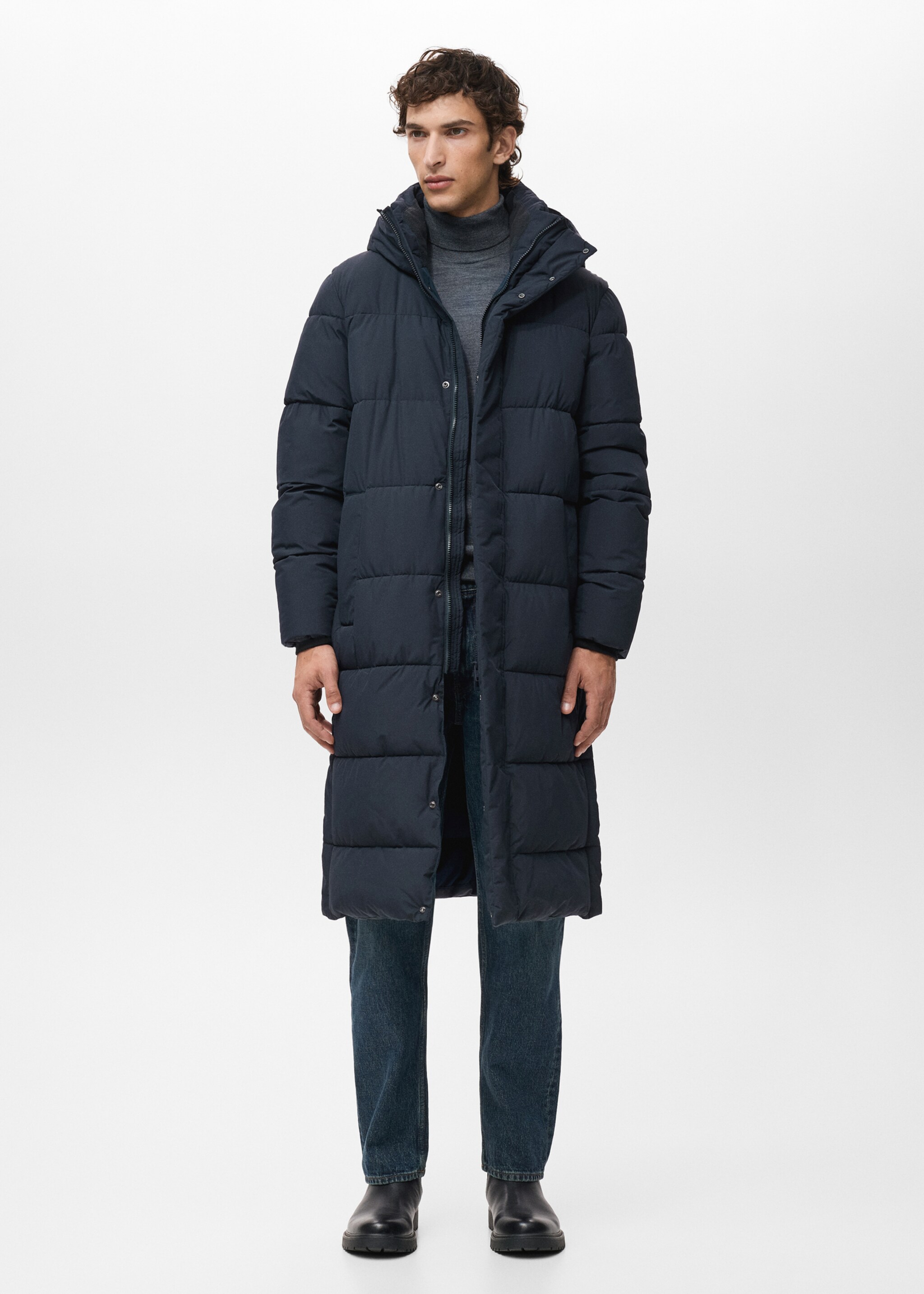 Water-repellent quilted long anorak - General plane