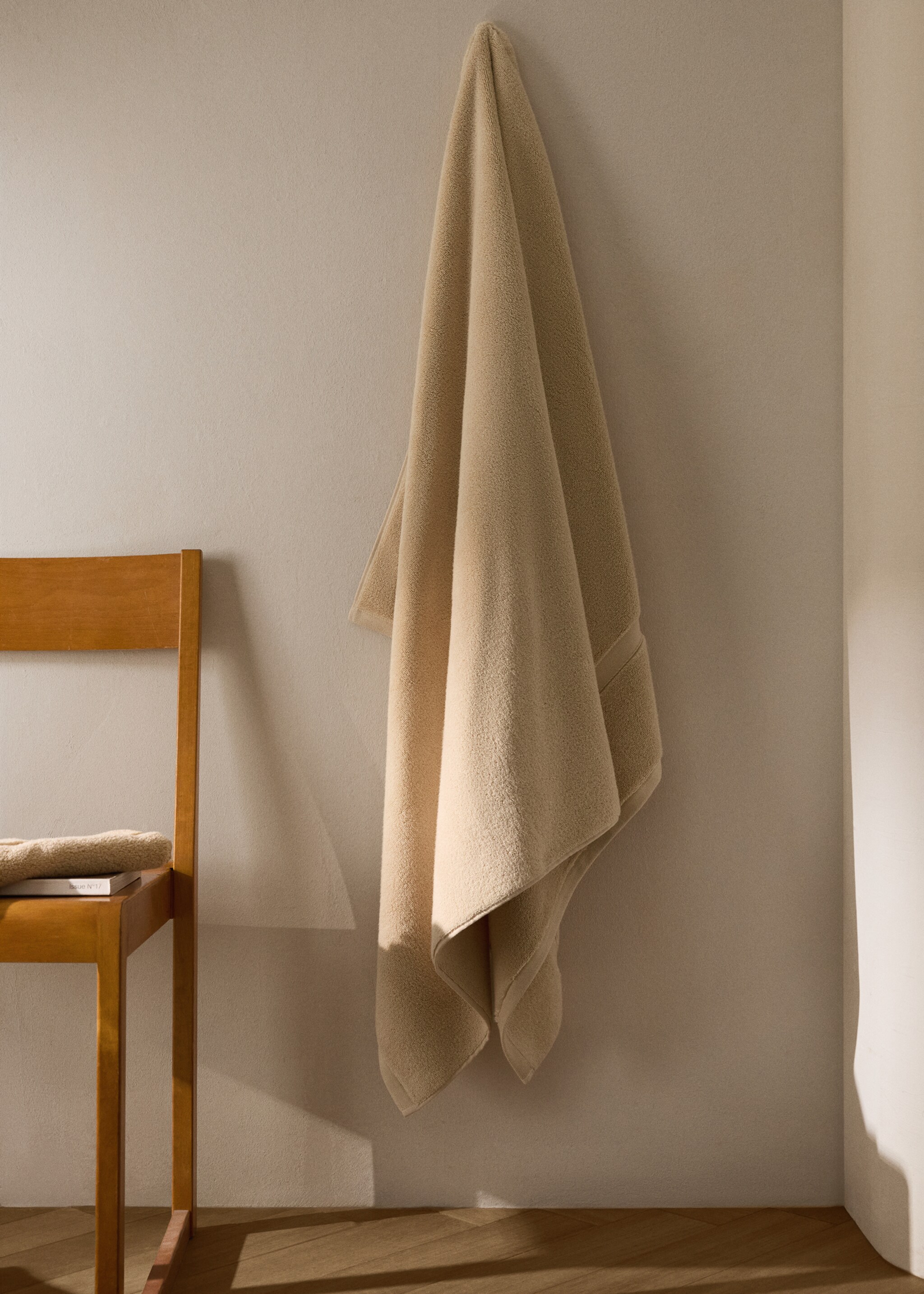Extra soft bath towel - General plane
