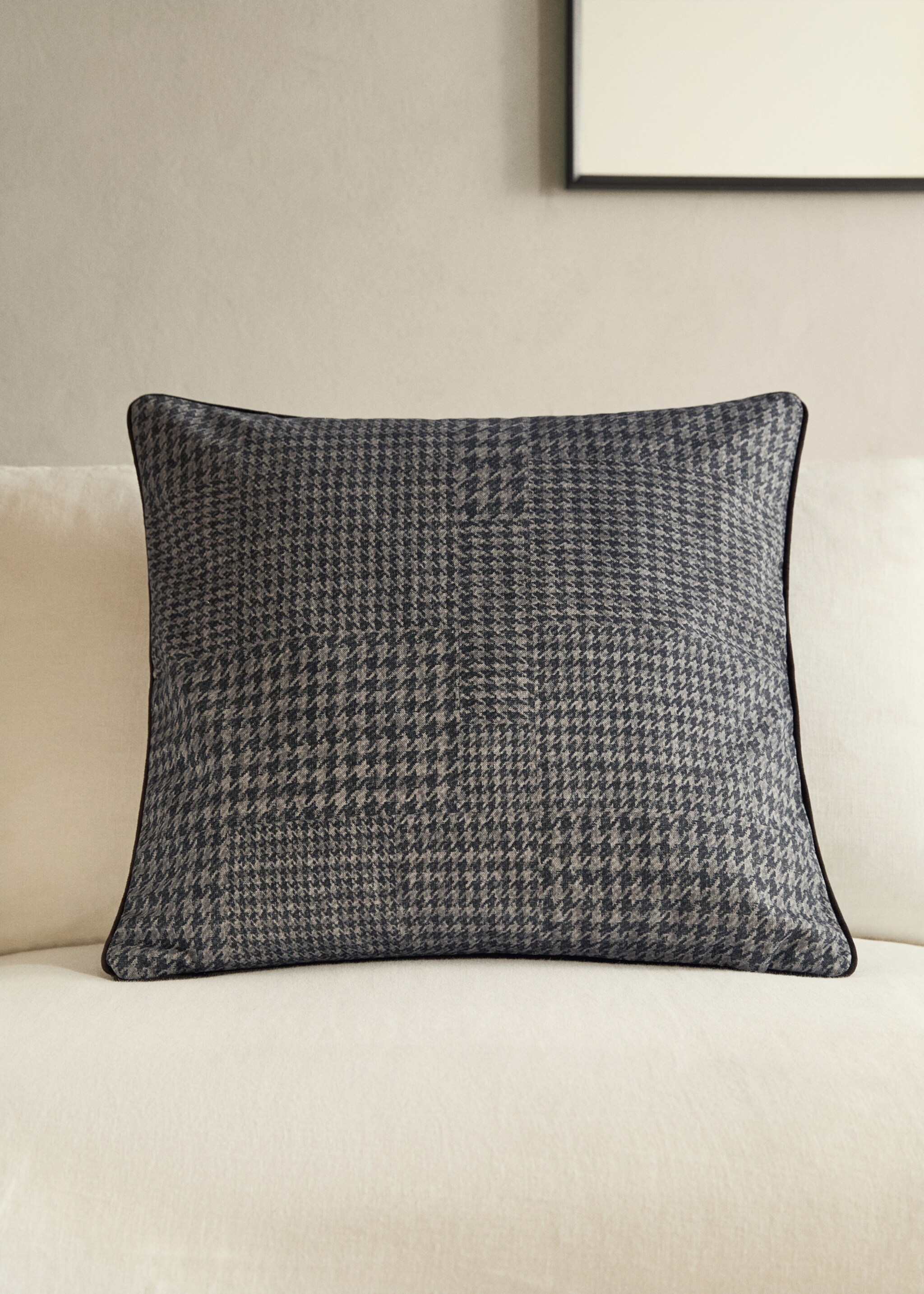 Houndstooth cushion cover with trim - General plane, Grey. Ref: 17051581-00.