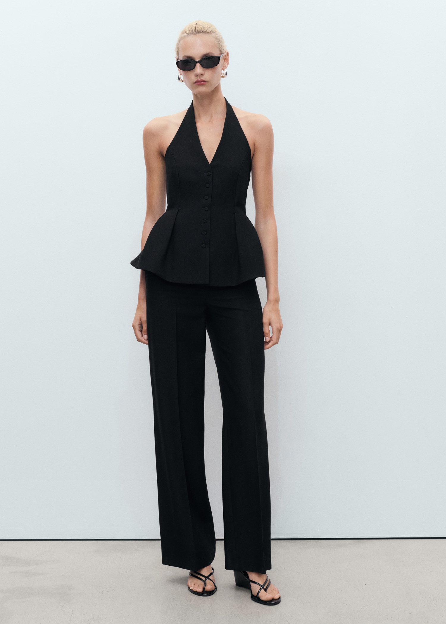 Peplum gilet met halterkraag - Overzichtstekening