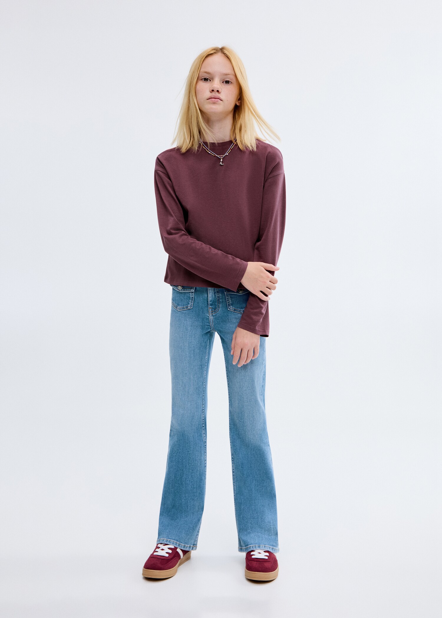 Jeans flare bolsillos - Plano general