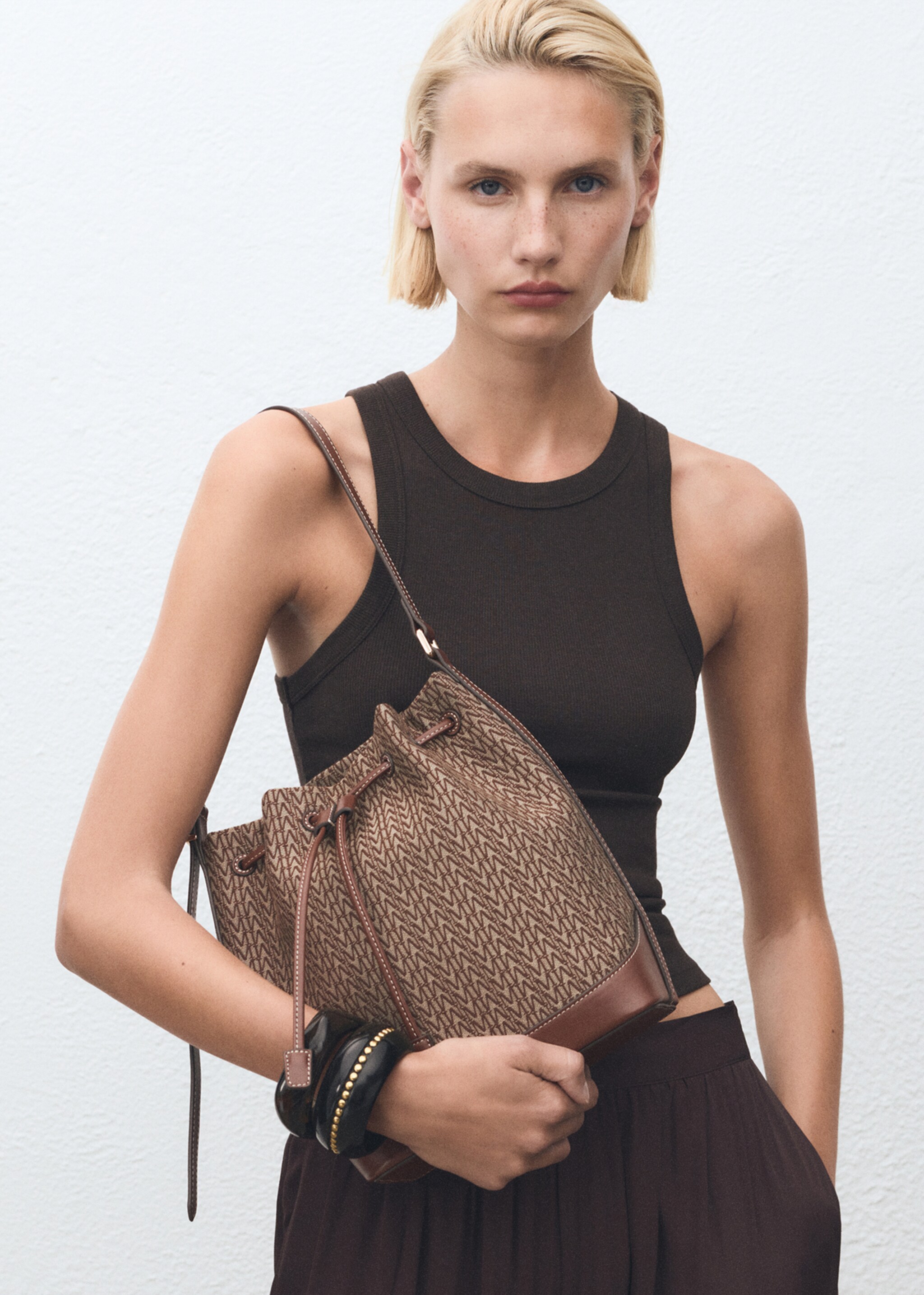Bucket bag with printed logo - General plane