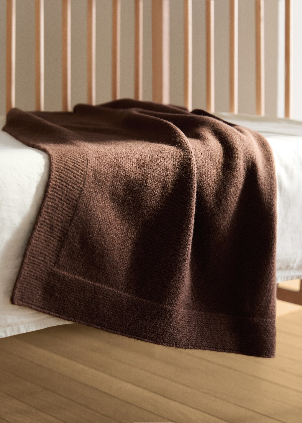 Wool striped children’s blanket with lace pattern