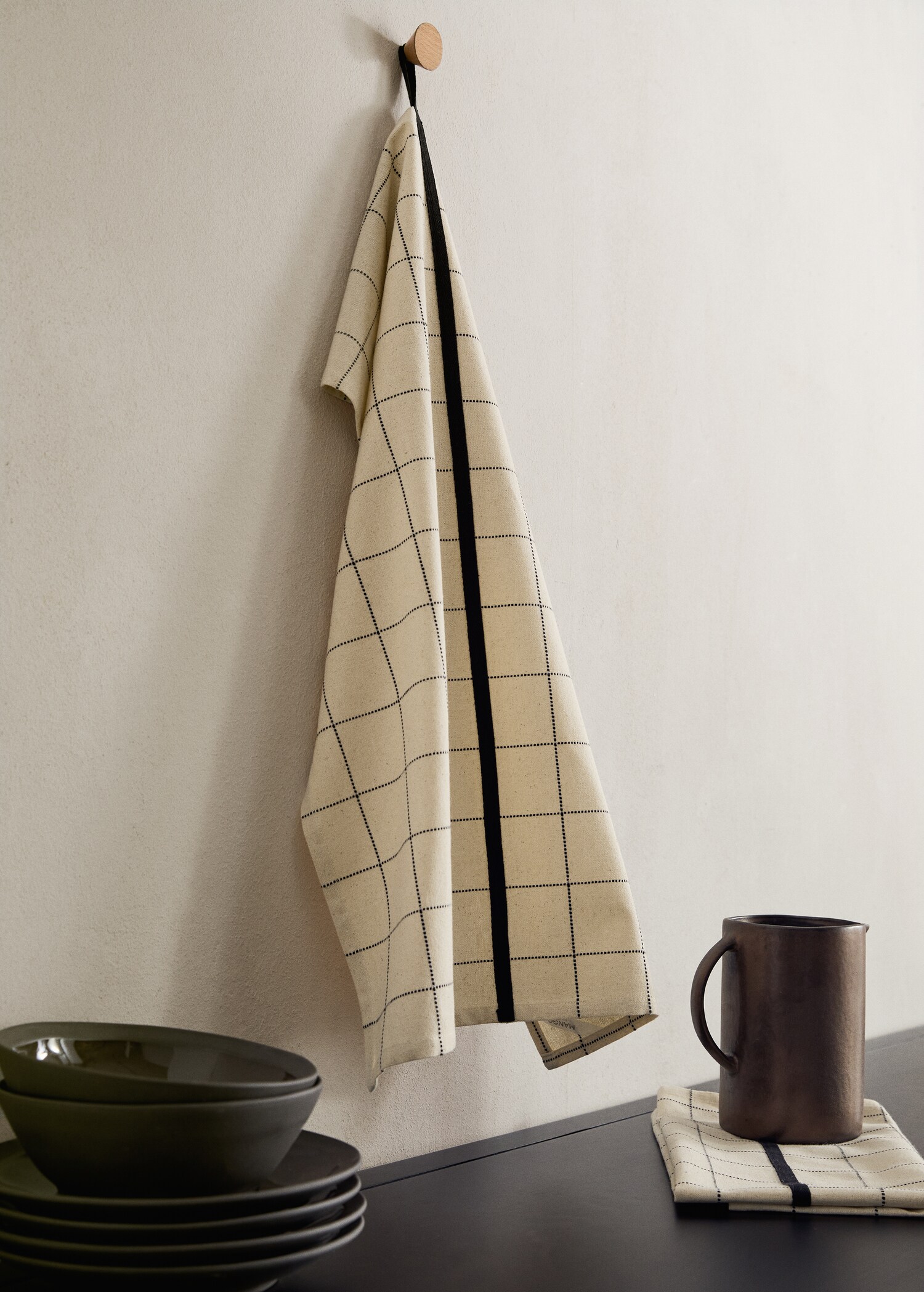 Cotton check and stripe-print kitchen towel - General plane