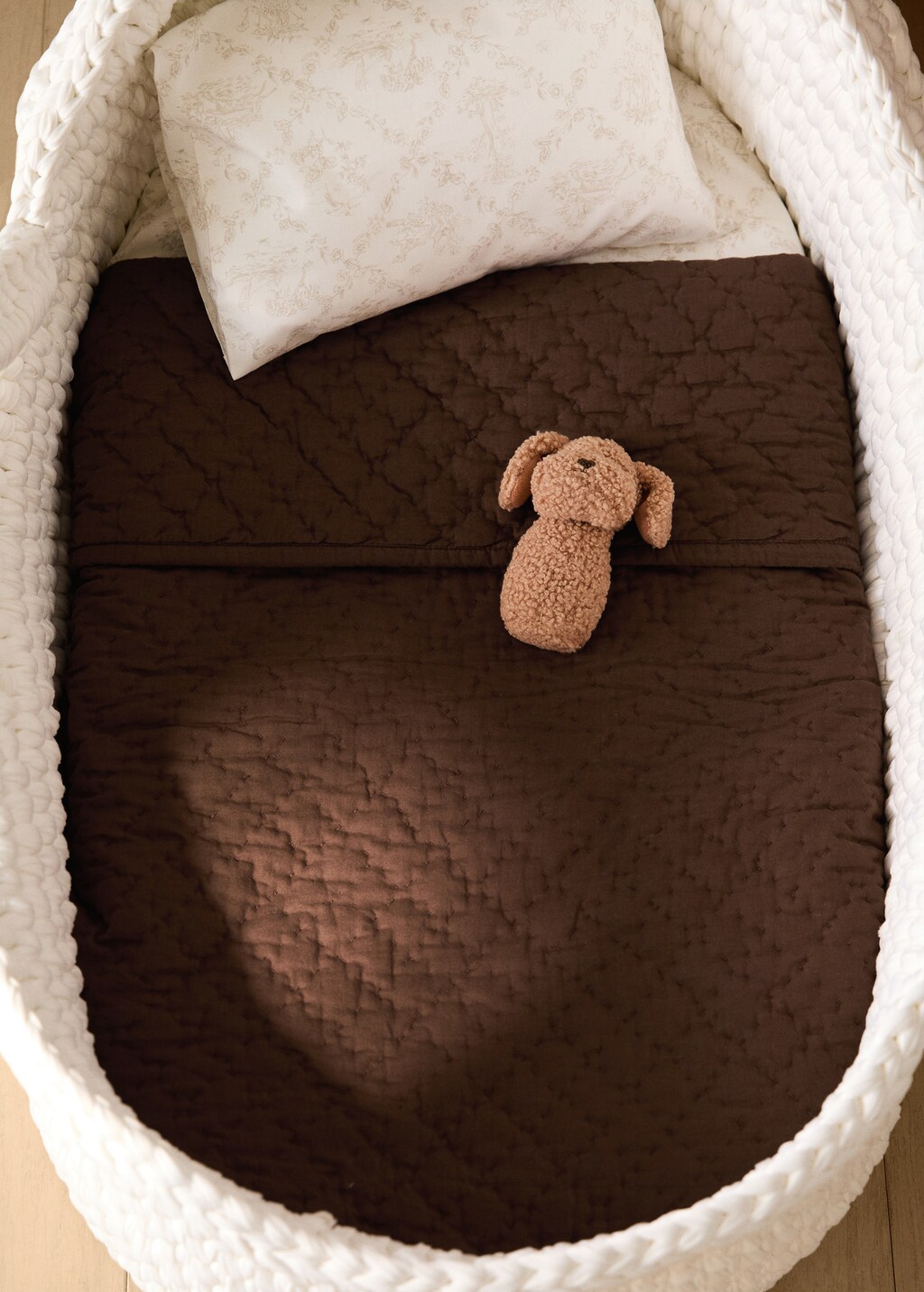 Hand-stitched cotton bedspread for mini-cot