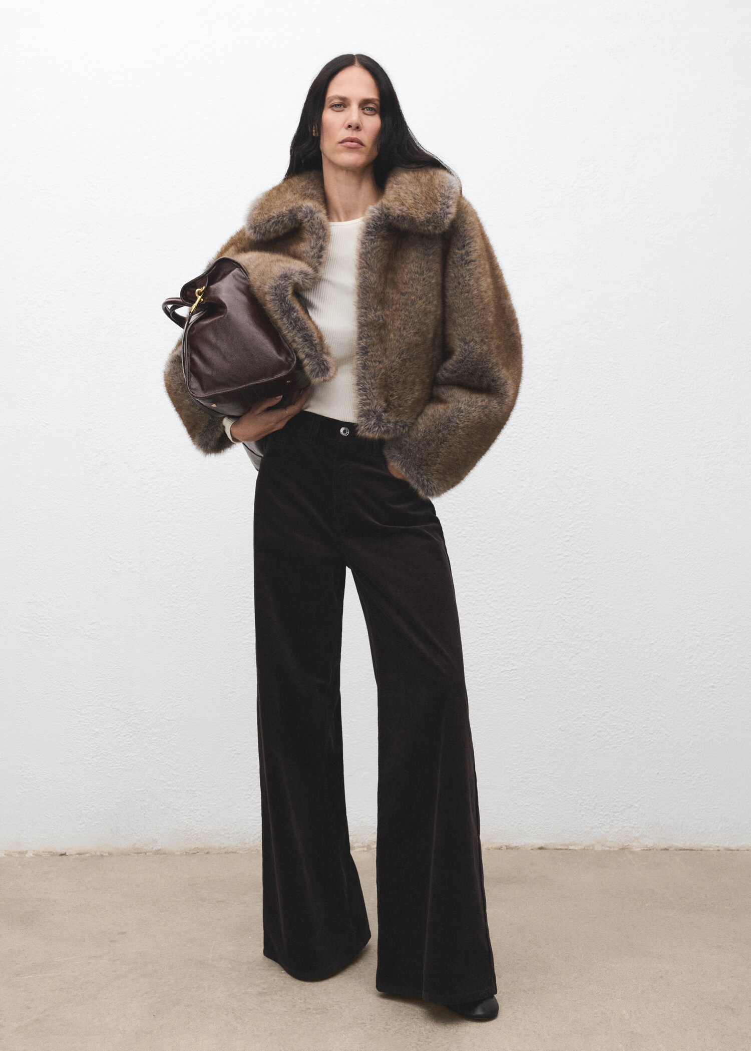 Wide-leg corduroy jeans - General plane