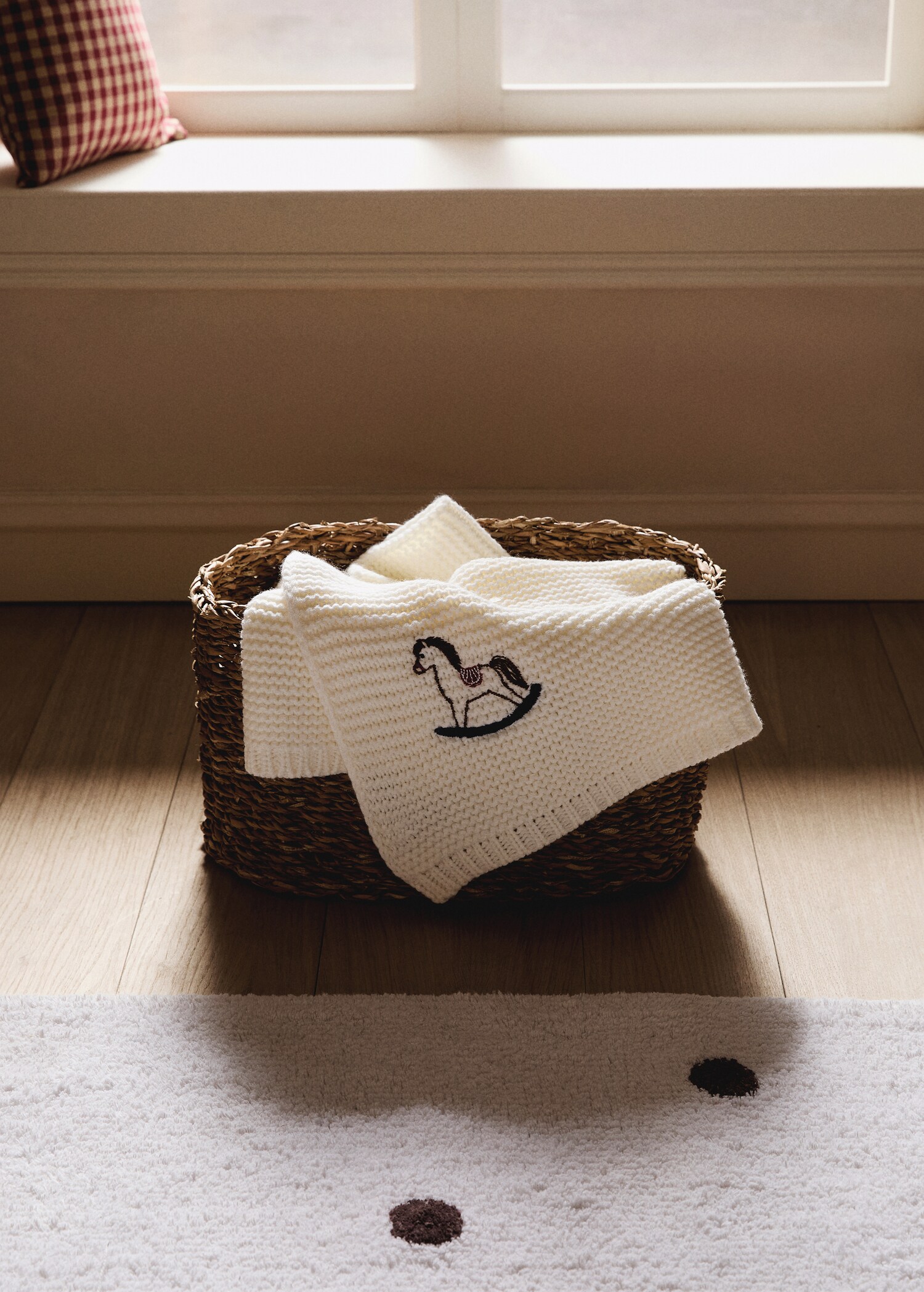 Couverture pour enfant brodée en maille - Plan général