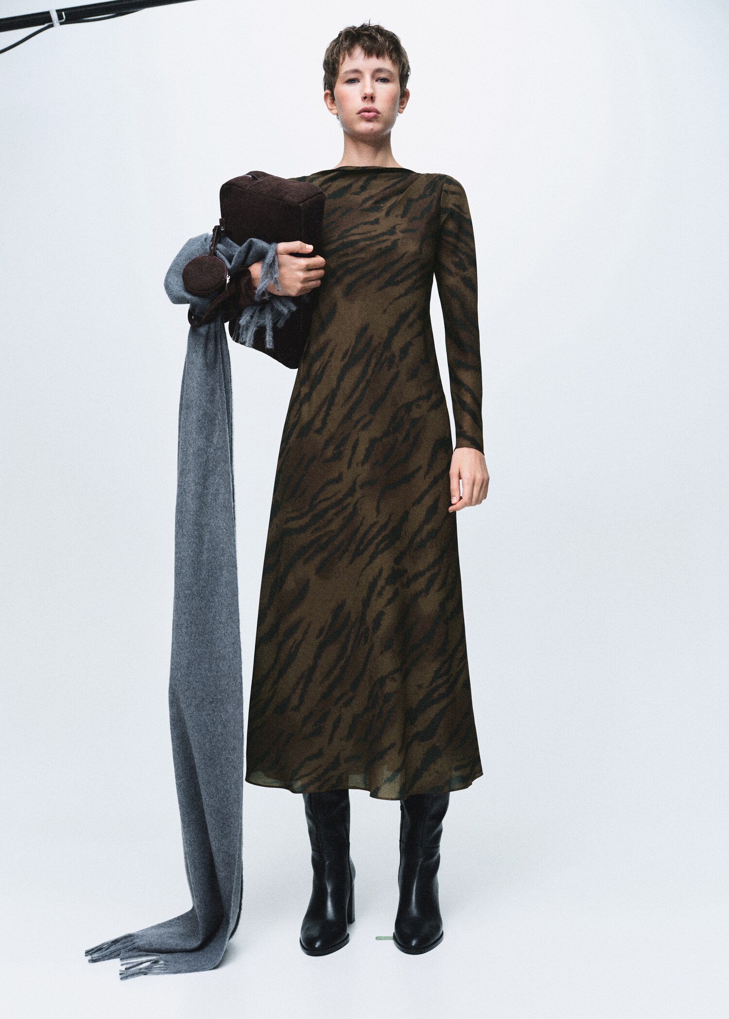 Satin animal print dress - General plane