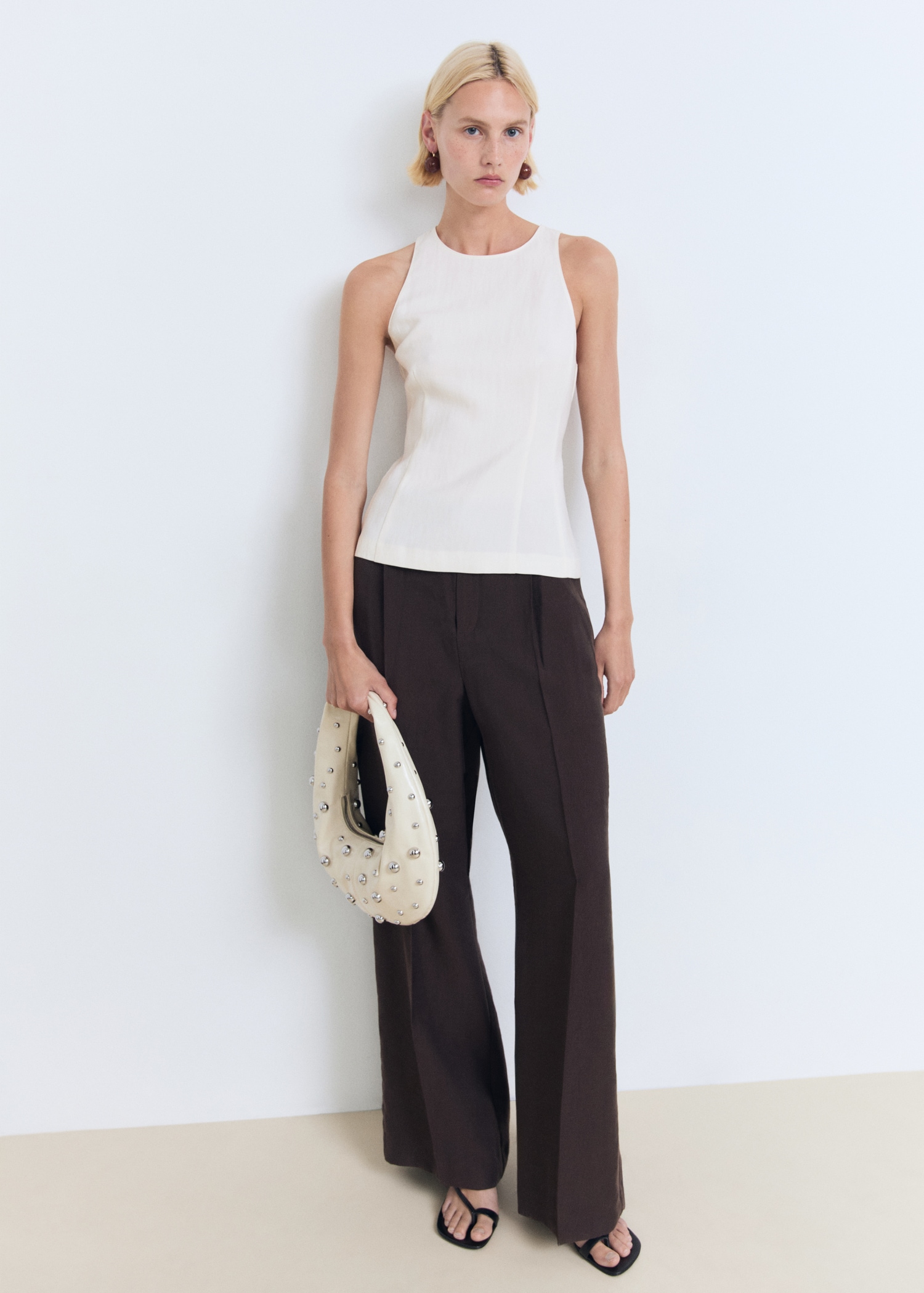 Halter neck flared top - General plane