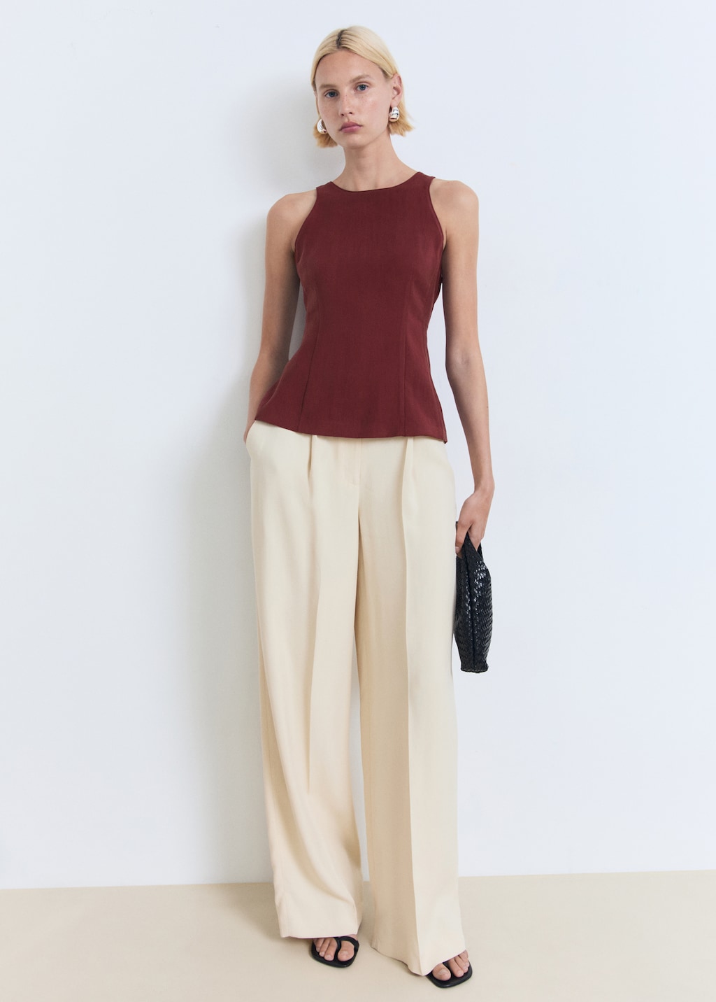 Fitted halter-neck blouse