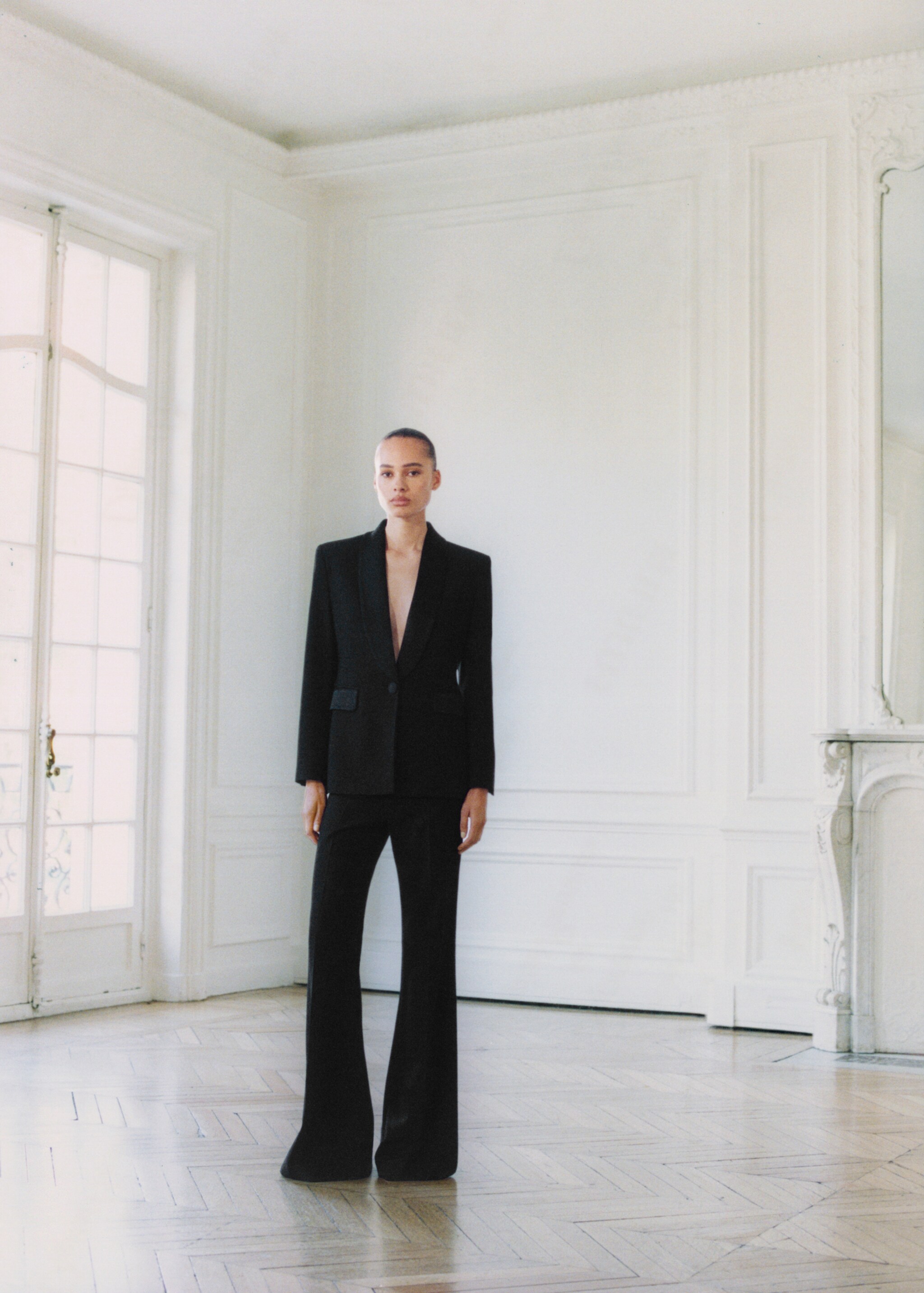 High-waist flared trousers - General plane