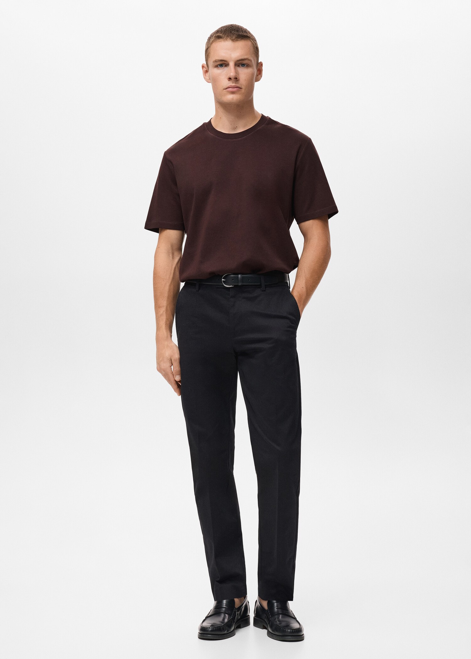 T-shirt regular fit de peso médio - Plano geral