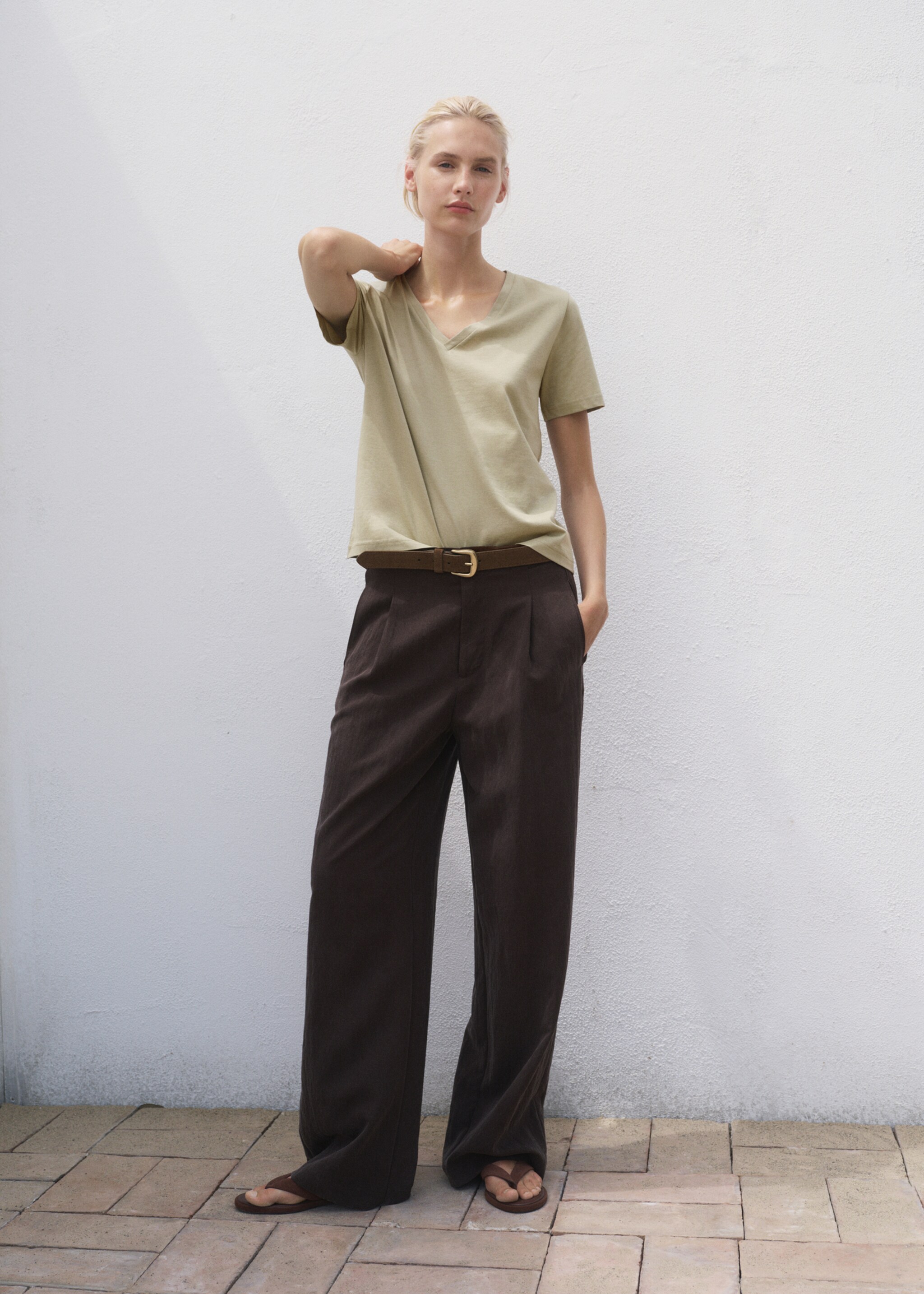 T-shirt coton col en V - Plan général