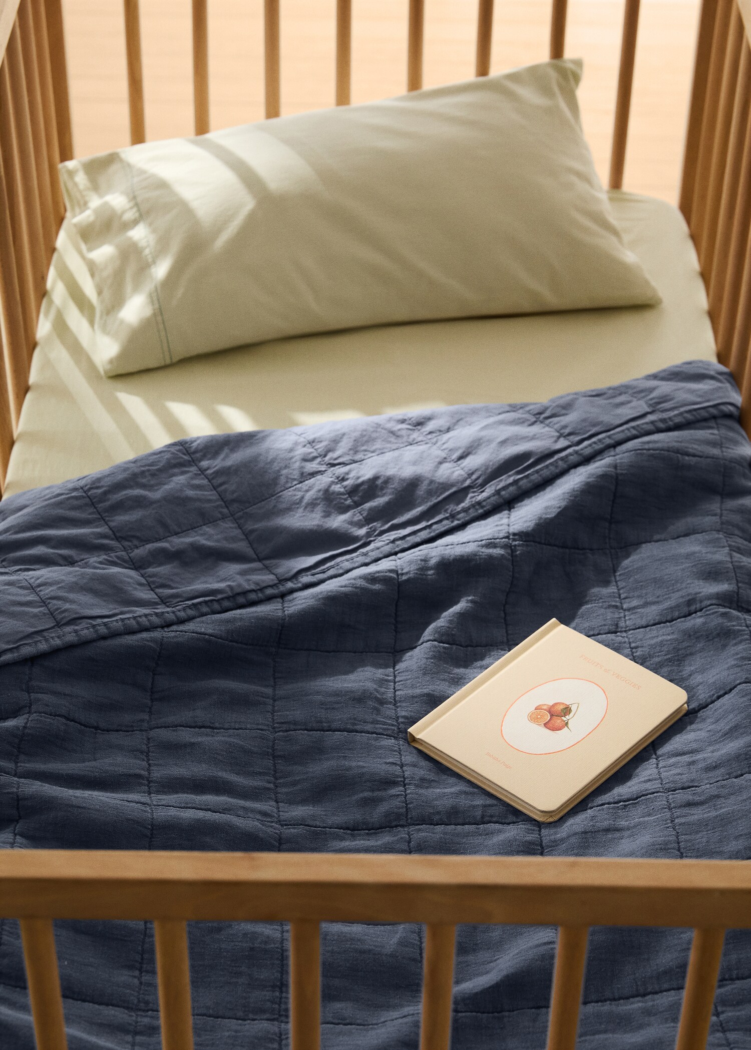 Garment-dyed linen check double-stitched bedspread for cot - General plane
