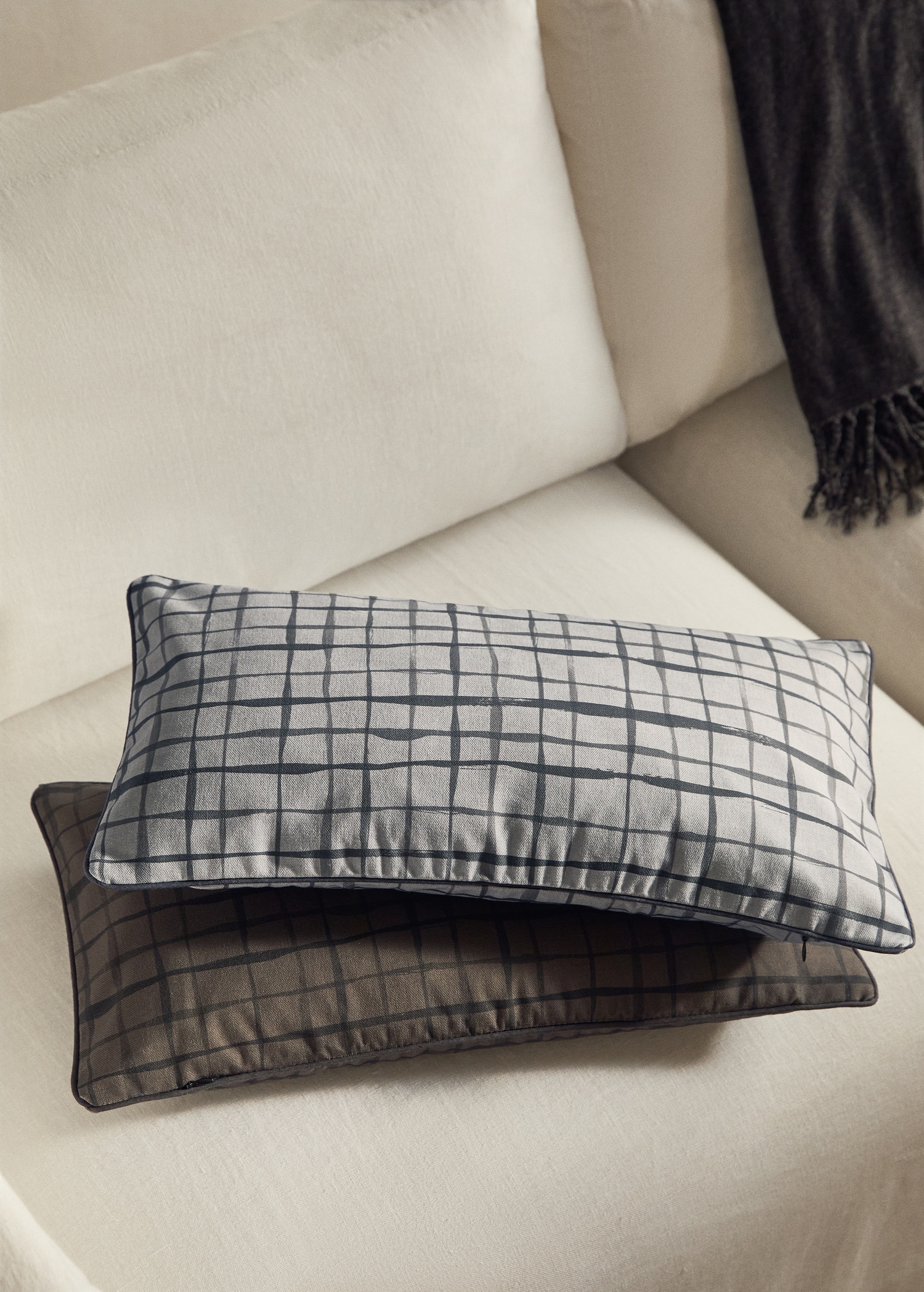 Housse de coussin imprimé à carreaux - Plan général