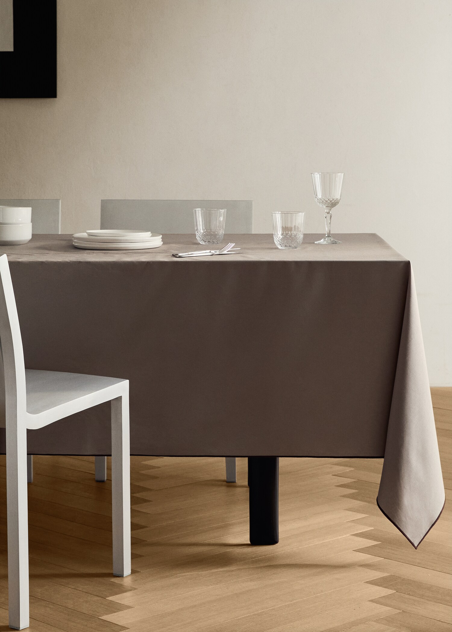 Resin cotton overlocked tablecloth 8 to 10 diners - General plane