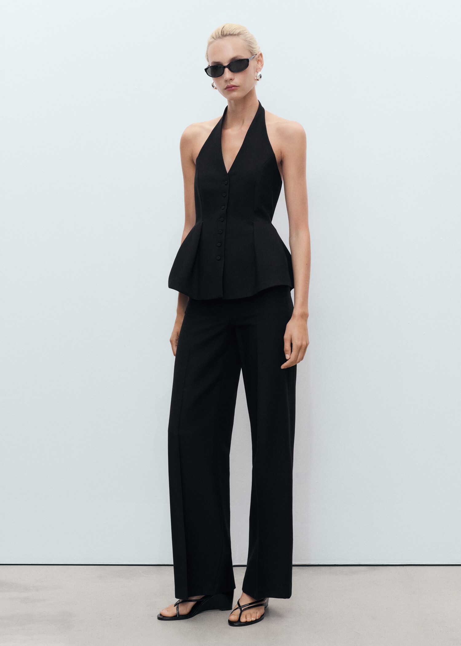 Straight mid-rise suit trousers - General plane