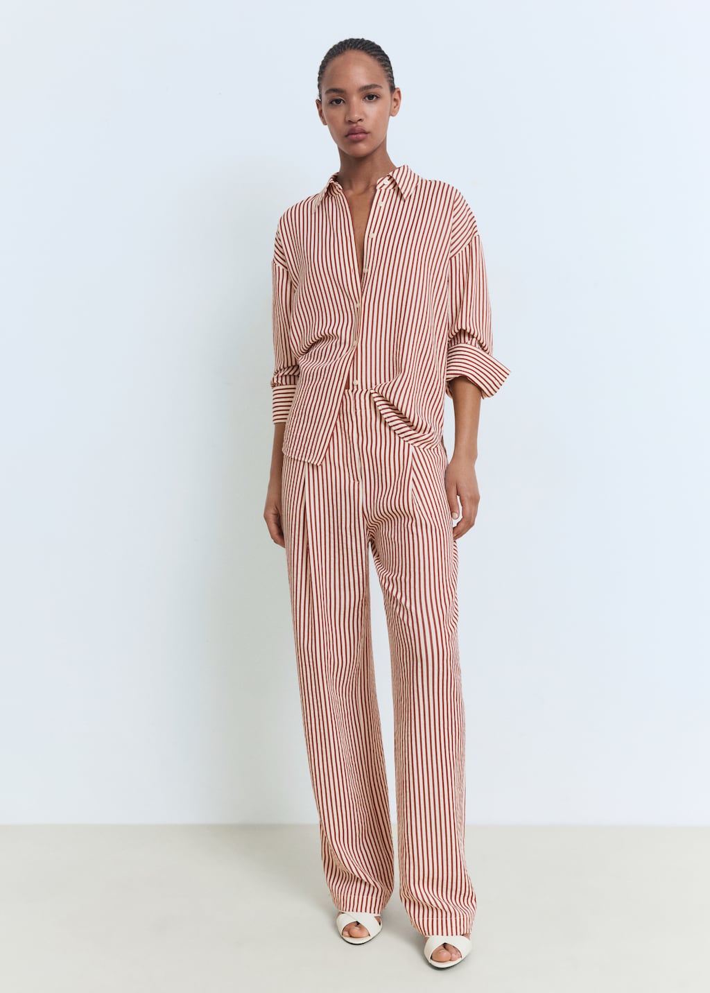 Pleated striped pants