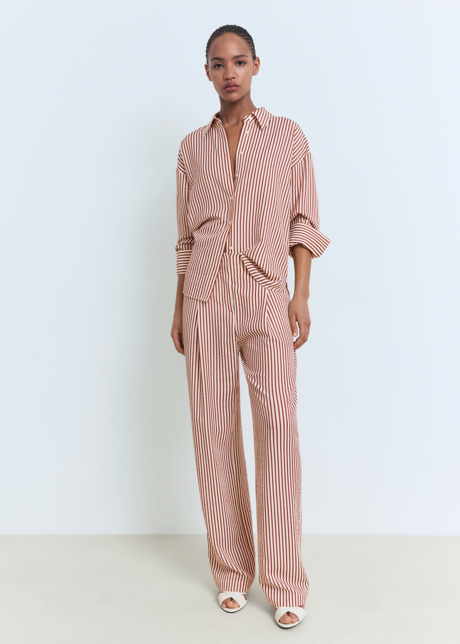 Pleated striped pants - Women | MANGO USA