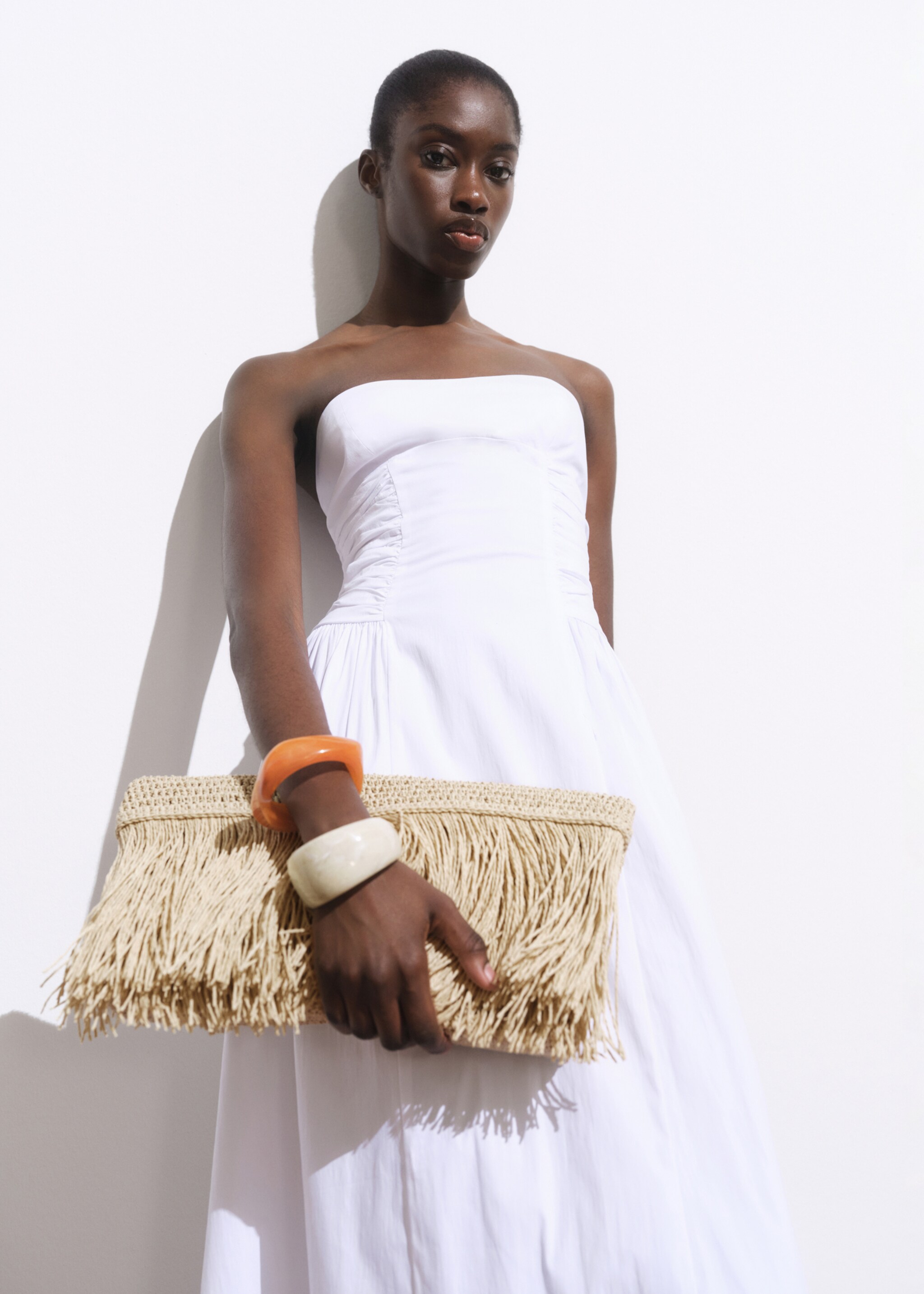 Natural fibre handbag with fringes - General plane