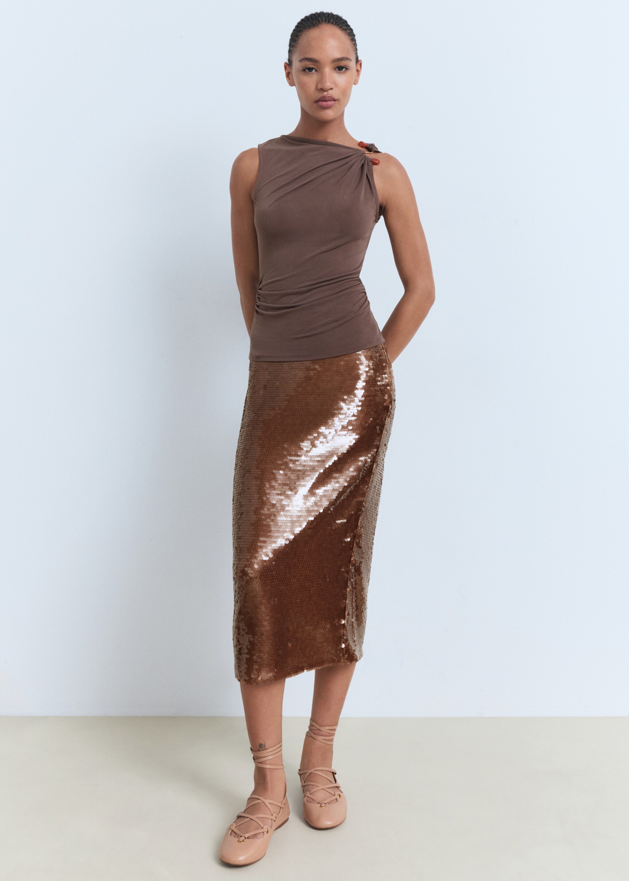 Gathered top with jewel detail - General plane